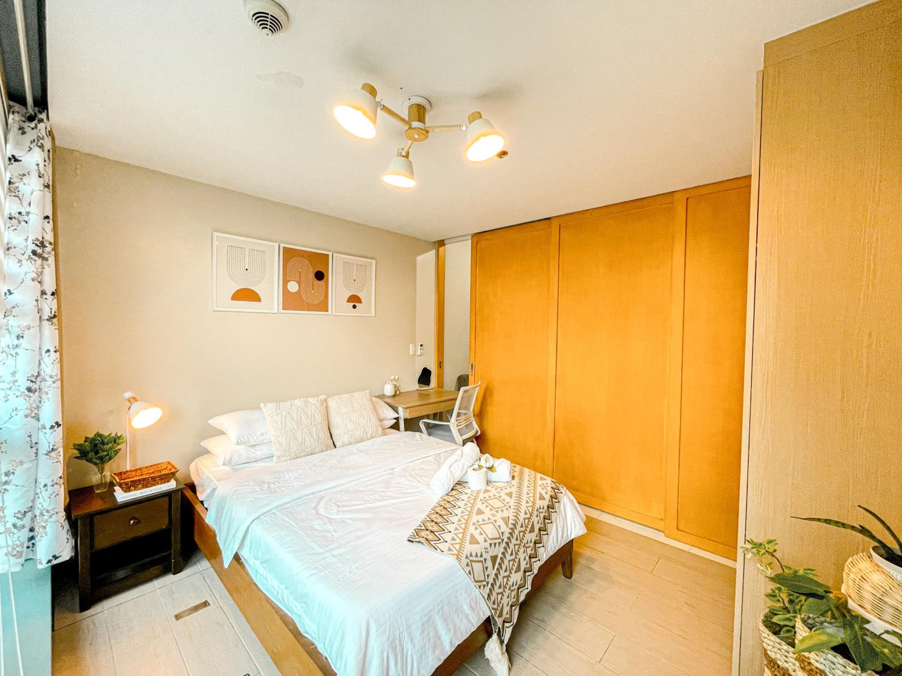 Bgc Prime, Near Uptown Mall, Grand Hyatt #ournw7m view 3