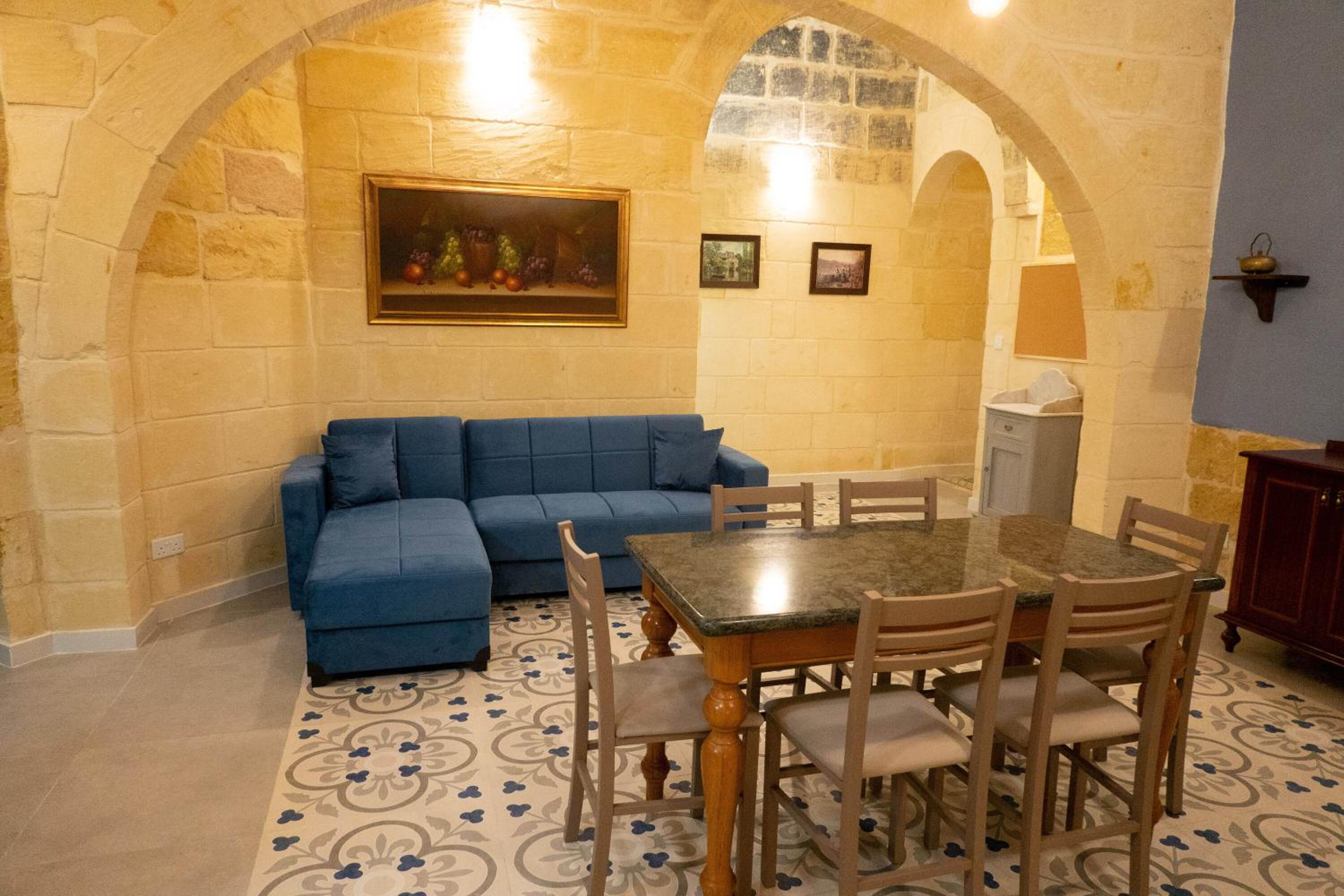 Surwig Gozitan Villa & Pool - Happy Rentals view 4