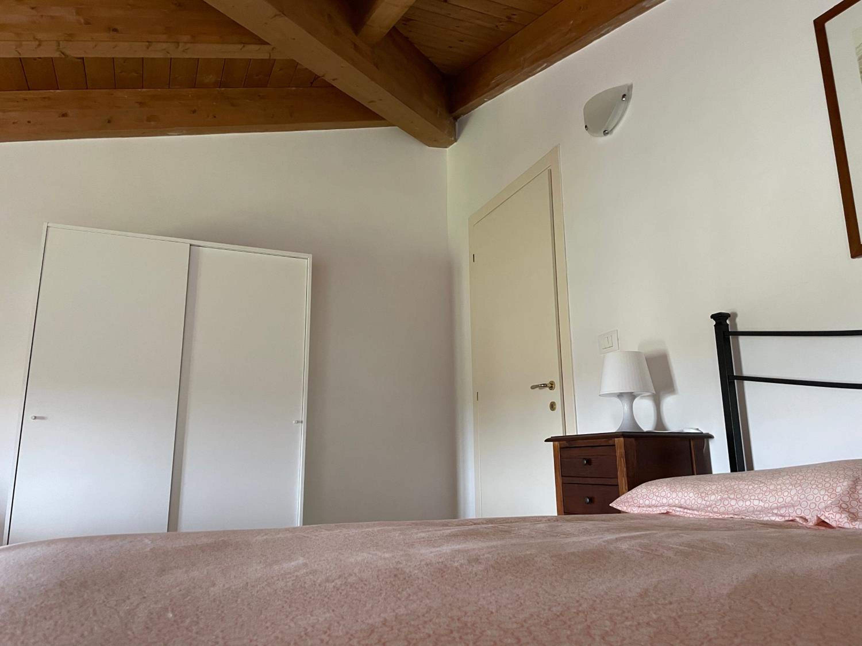 Le Mansarde en Ortona — hotel room