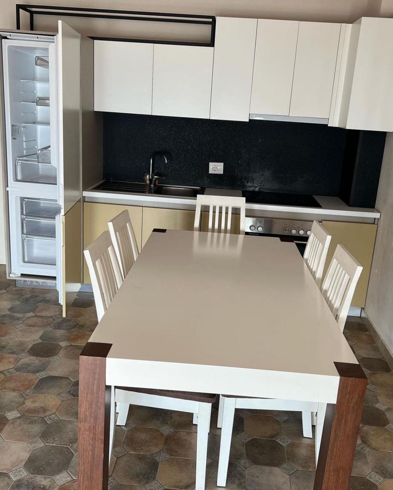 Holiday home Shengjin k