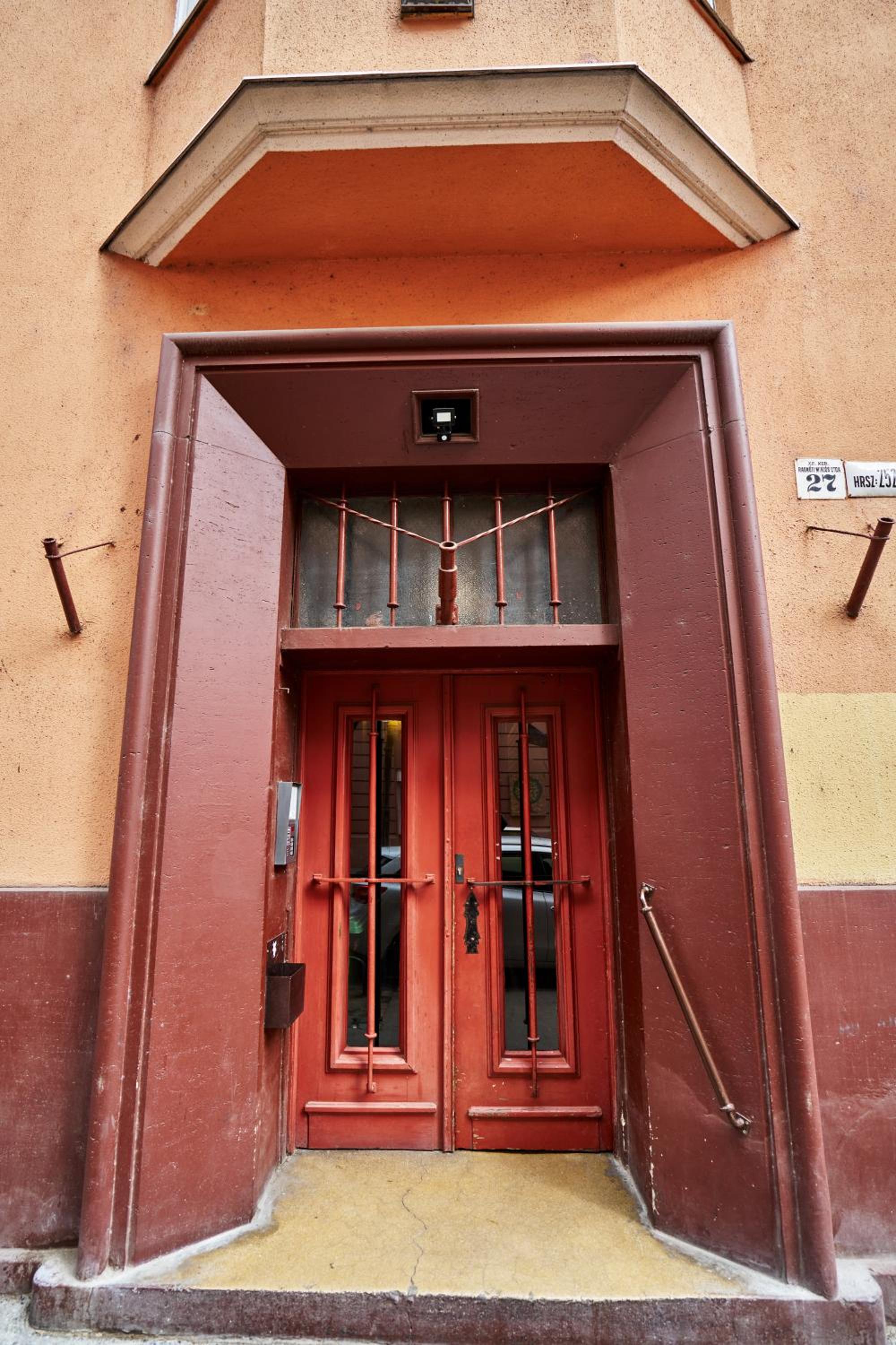 Photo 33