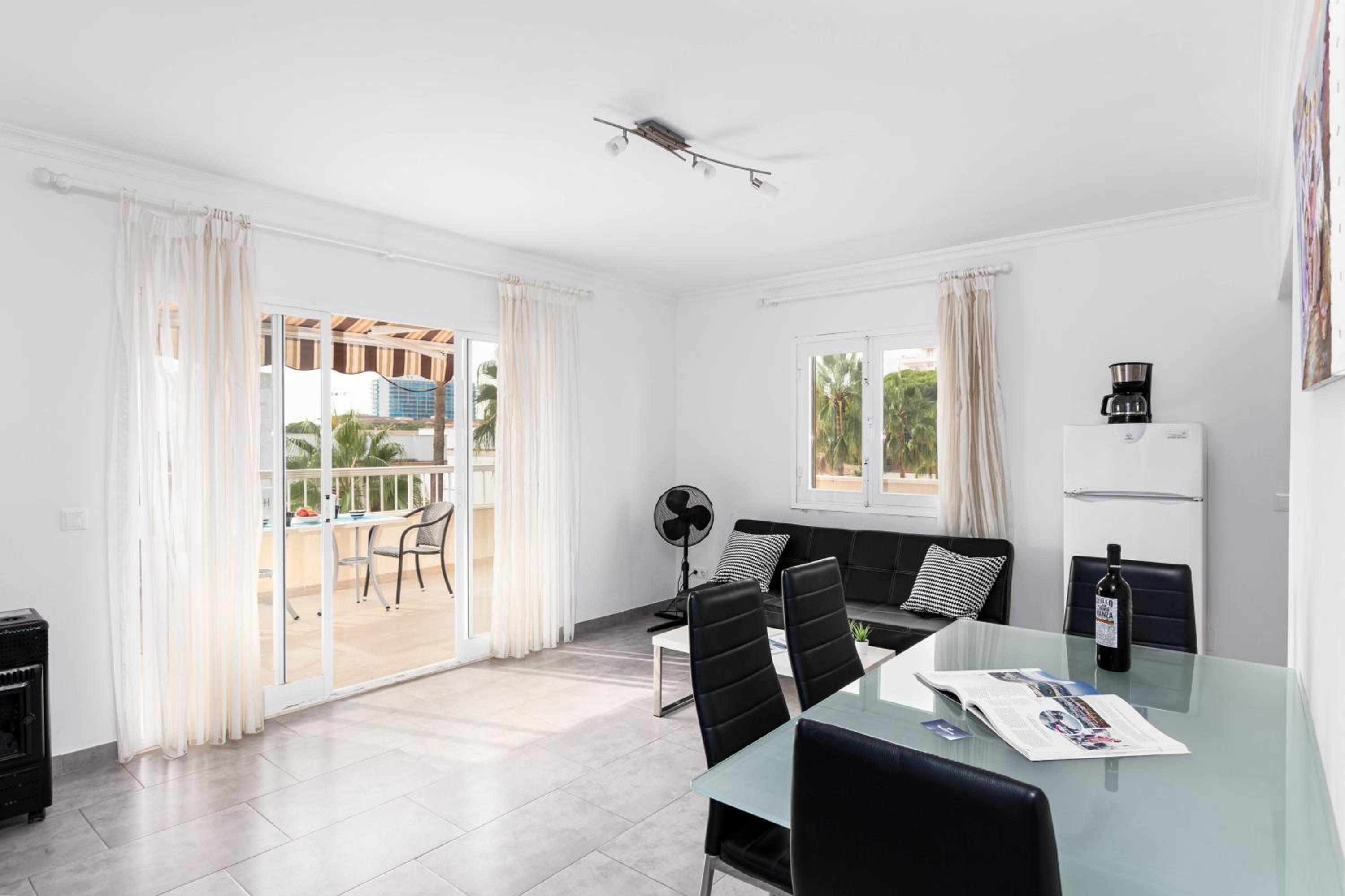 Acapulco Apartments