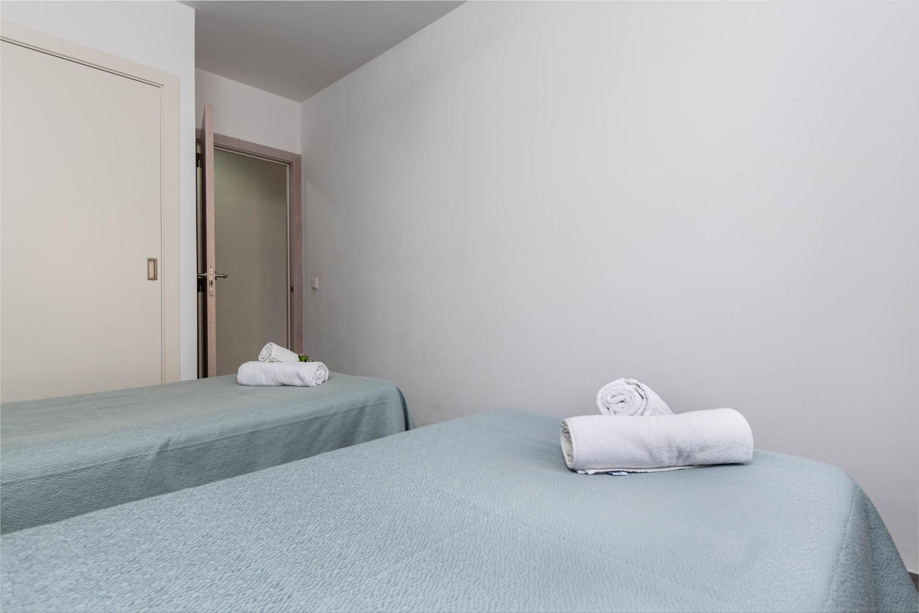 Acapulco Apartments