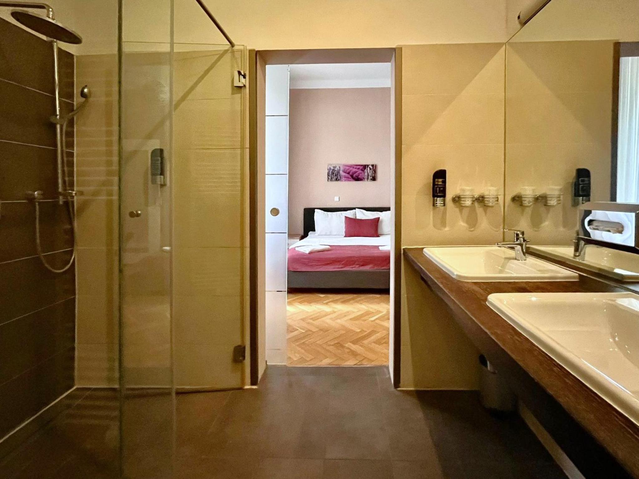 Aurellia Serviced Apartments