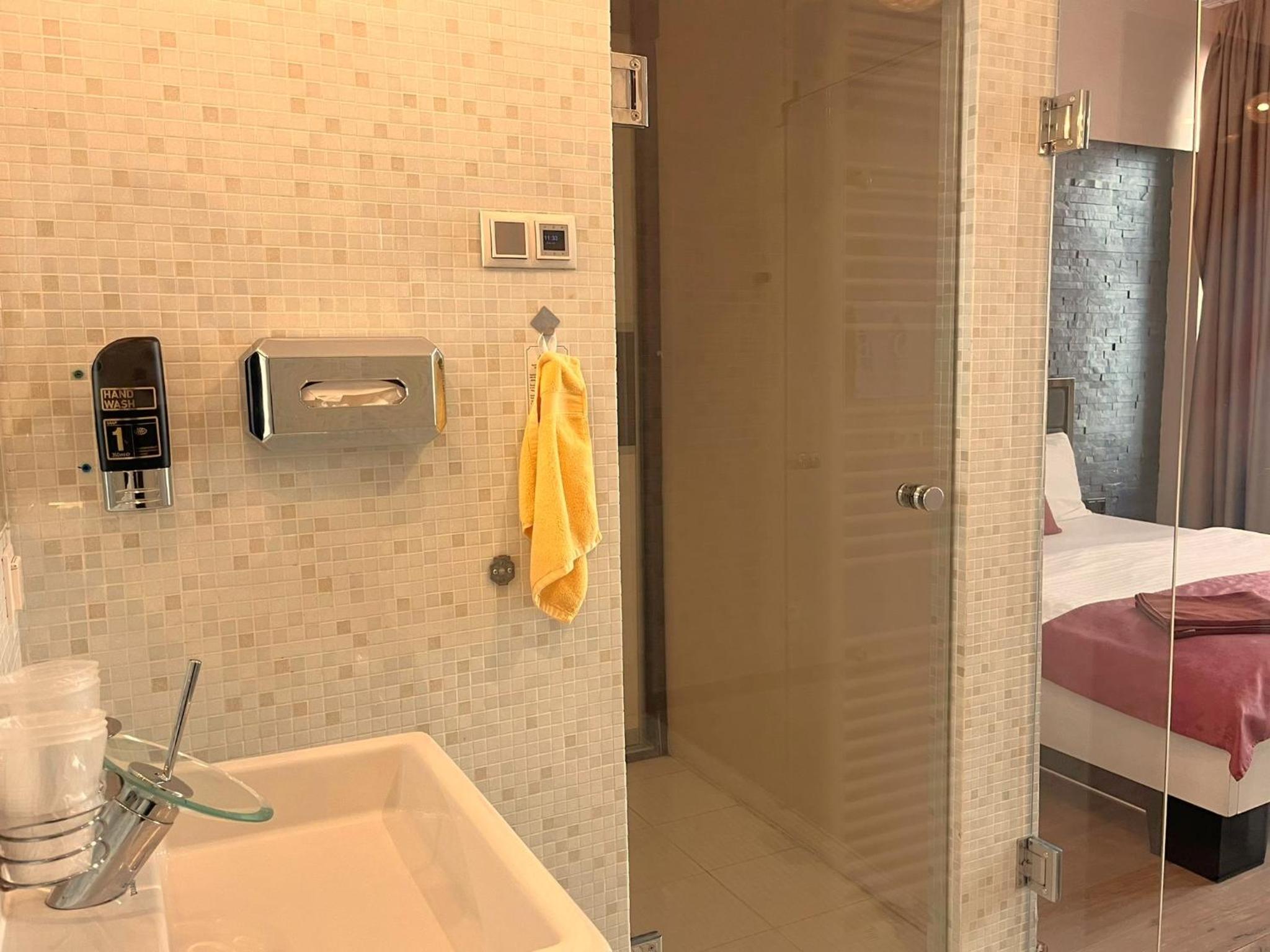 Aurellia Serviced Apartments