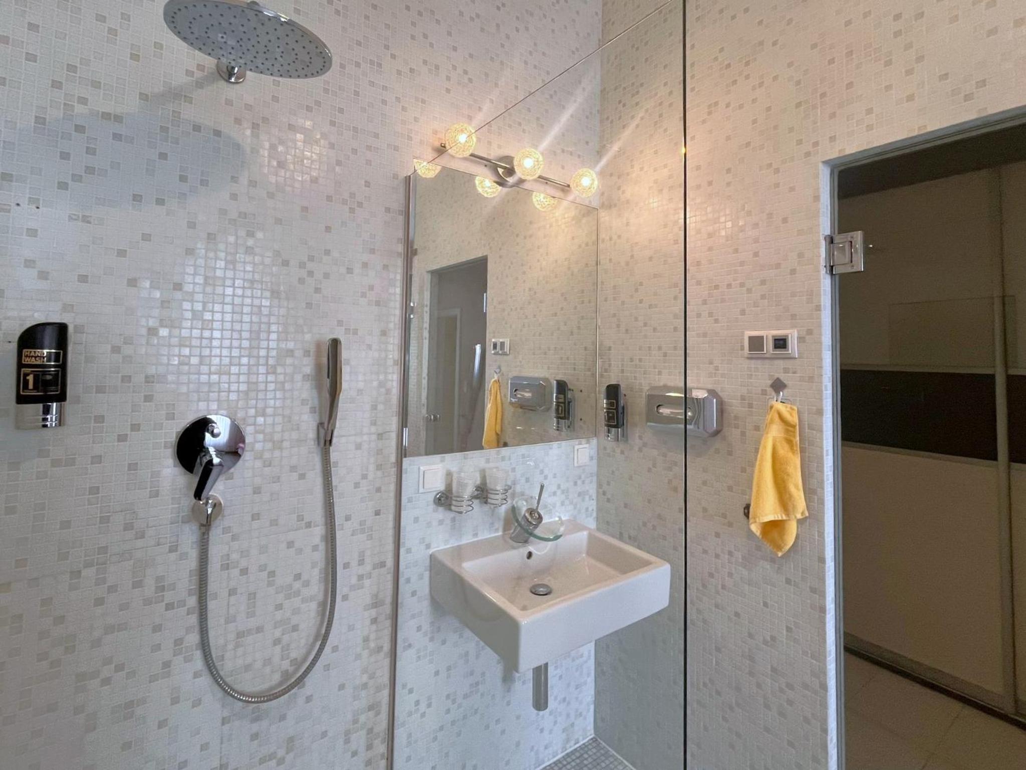 Aurellia Serviced Apartments