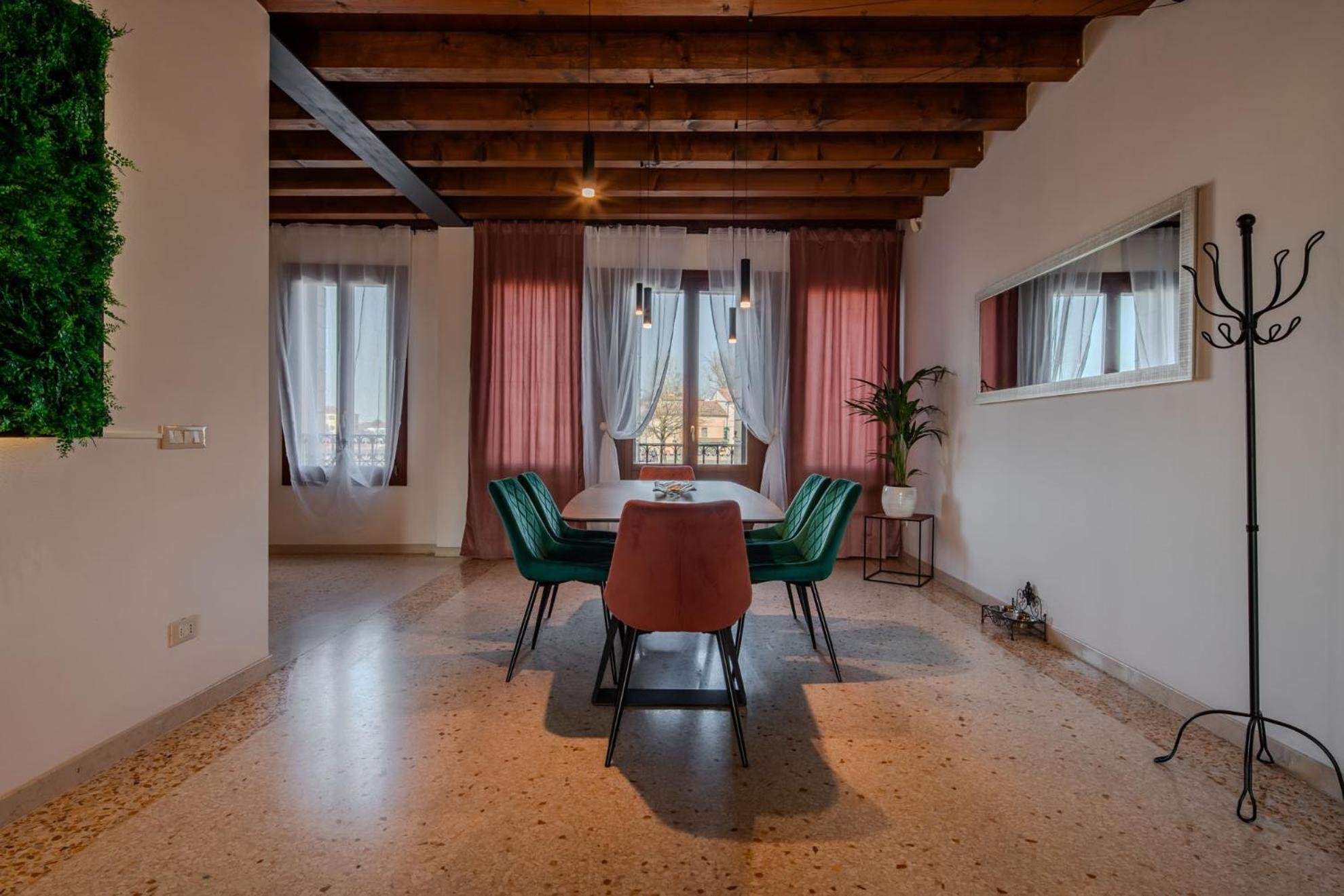 Villa Venice Carnival - Wellness
