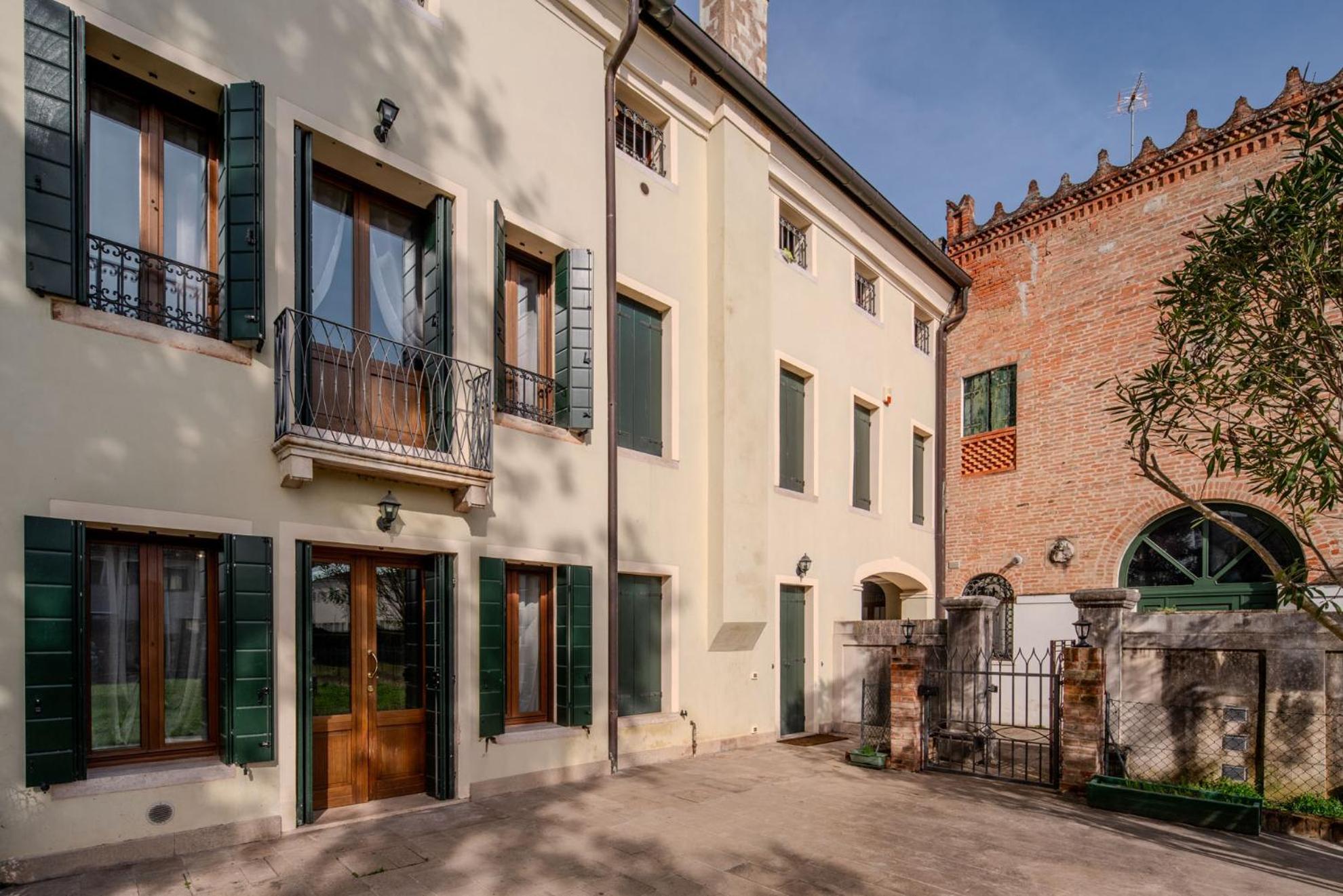 Villa Venice Carnival - Wellness