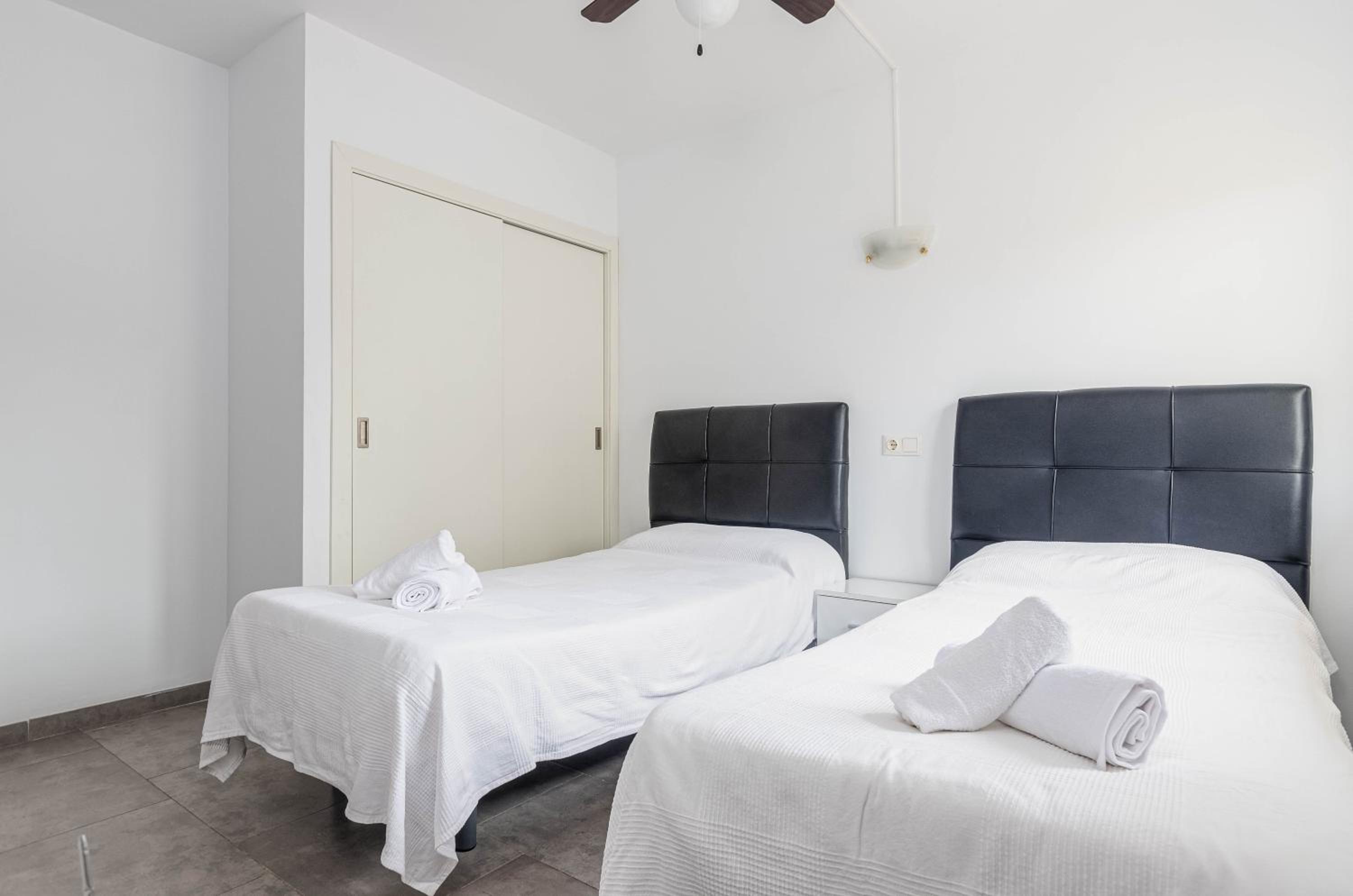 Acapulco Apartments