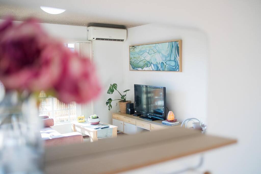 KozyGuru Harris Park 2Bed Apt Free Parking