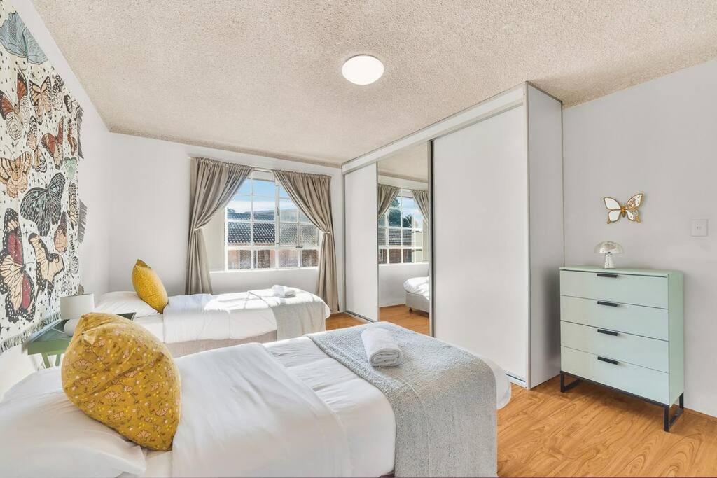 KozyGuru Harris Park 2Bed Apt Free Parking