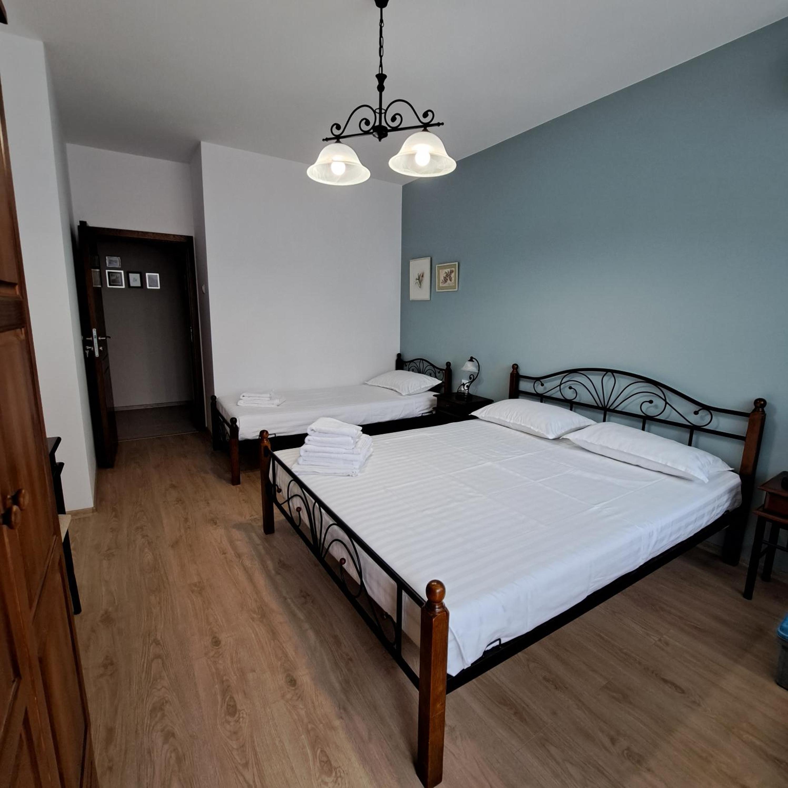 Vasi Apartment