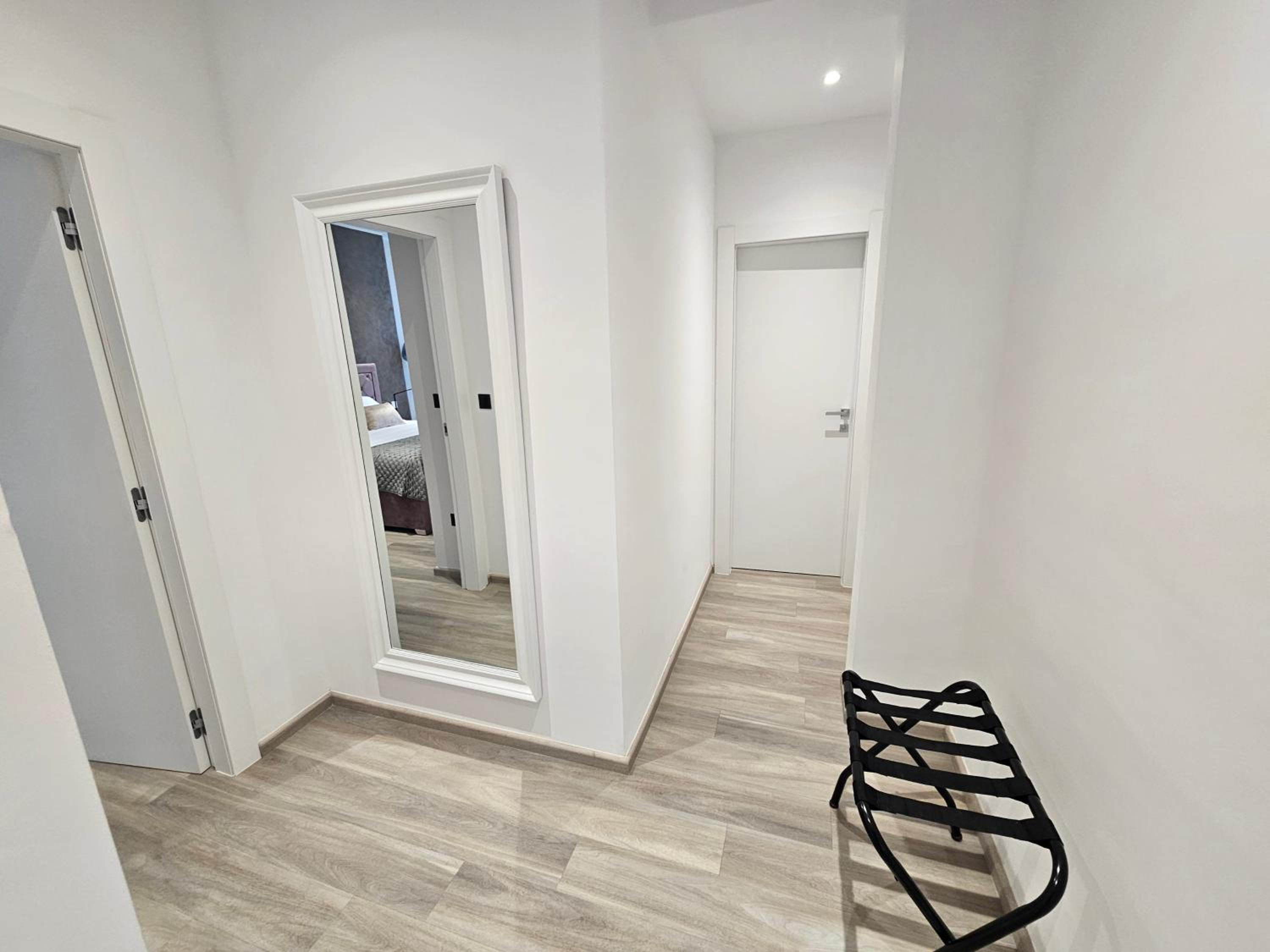 Suite Stay at 8 photo 5