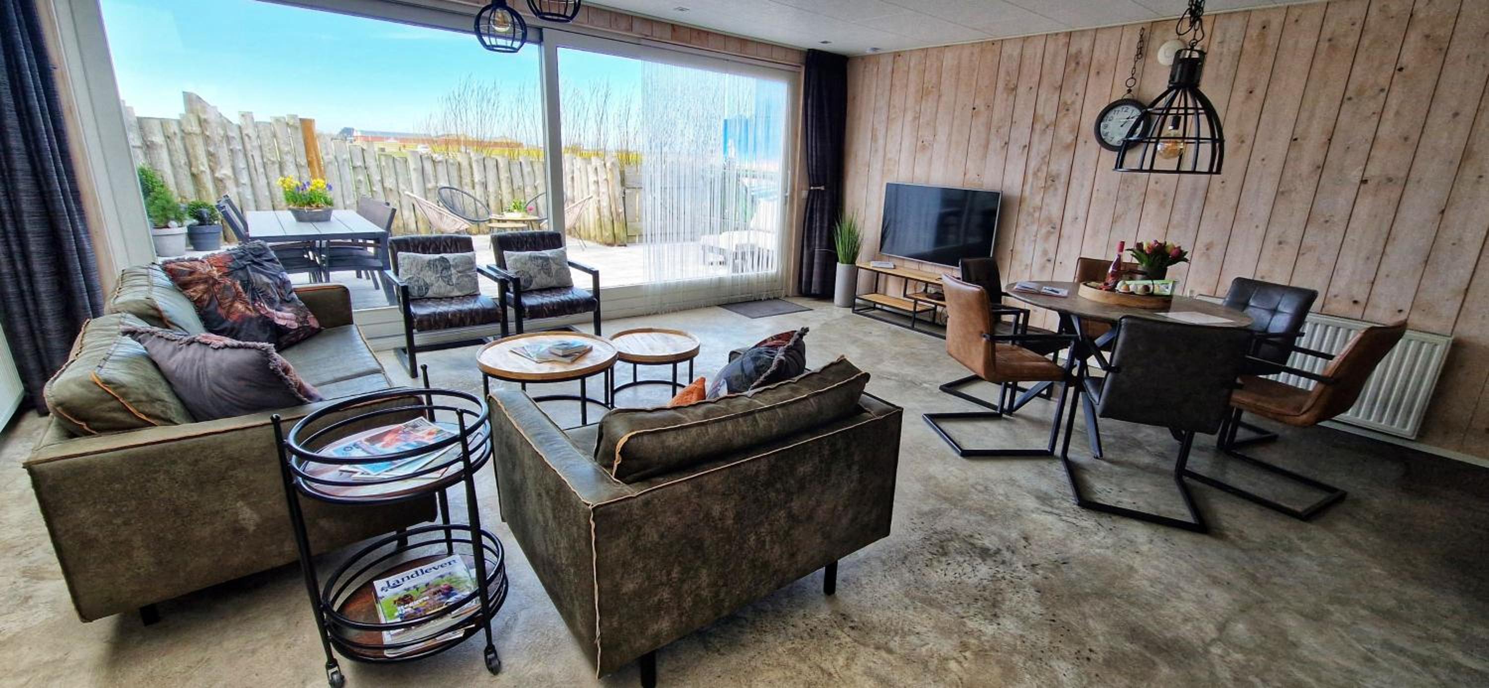 Vakantiehuis De Bunker VANAF 18 JUNI SLUIT VAKANTIEHUIS DE BUNKER view 2
