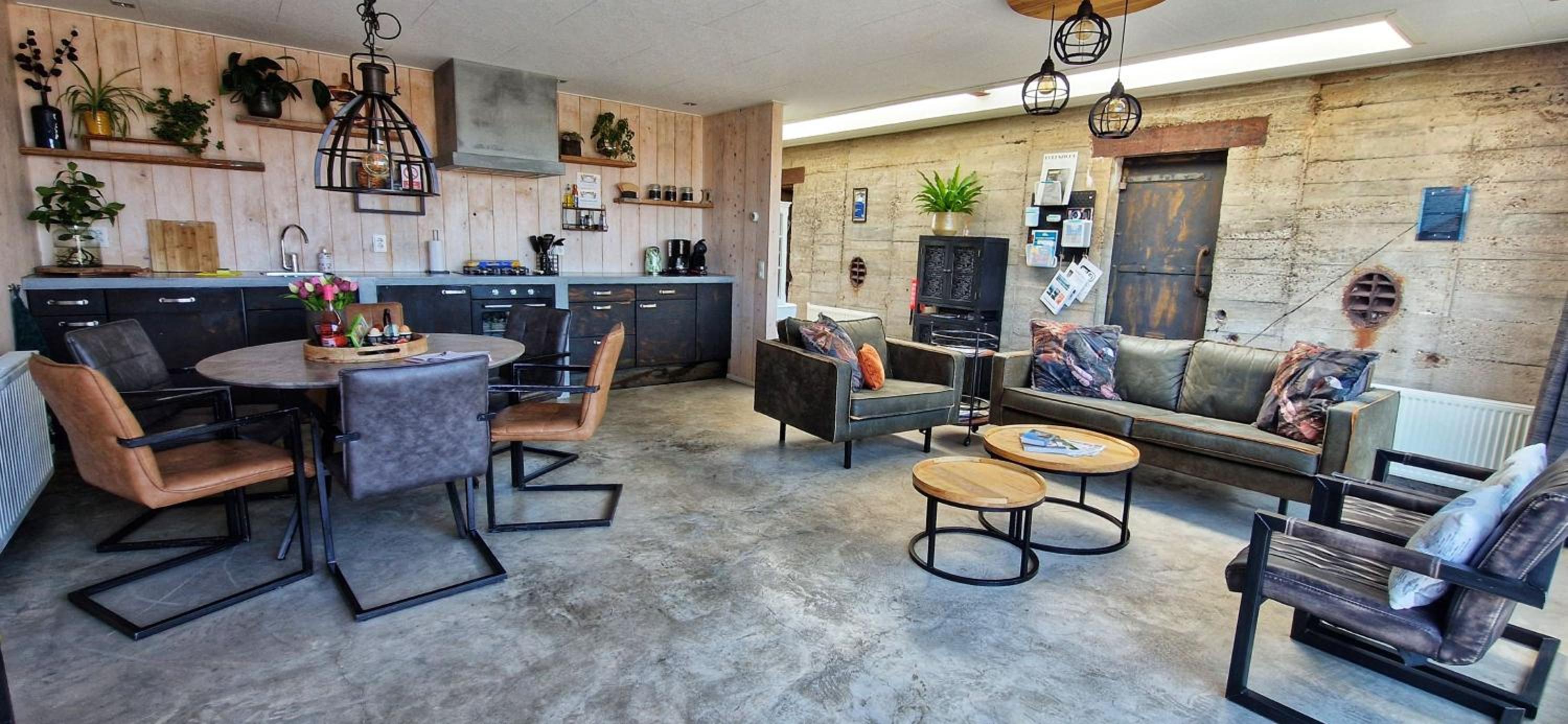 Vakantiehuis De Bunker VANAF 18 JUNI SLUIT VAKANTIEHUIS DE BUNKER view 3