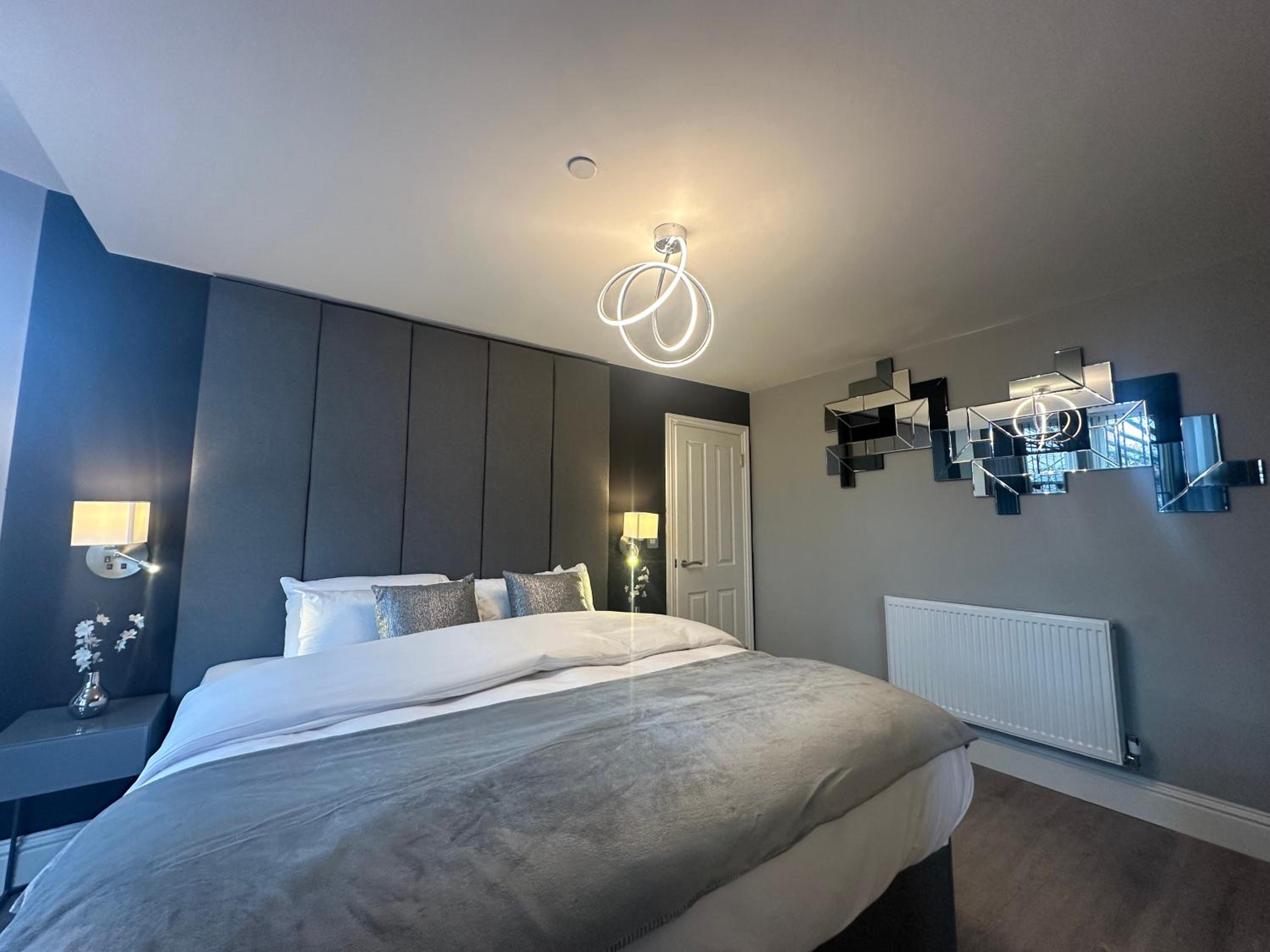 Ty Ayla Premier Apartments - Roath Park view 2