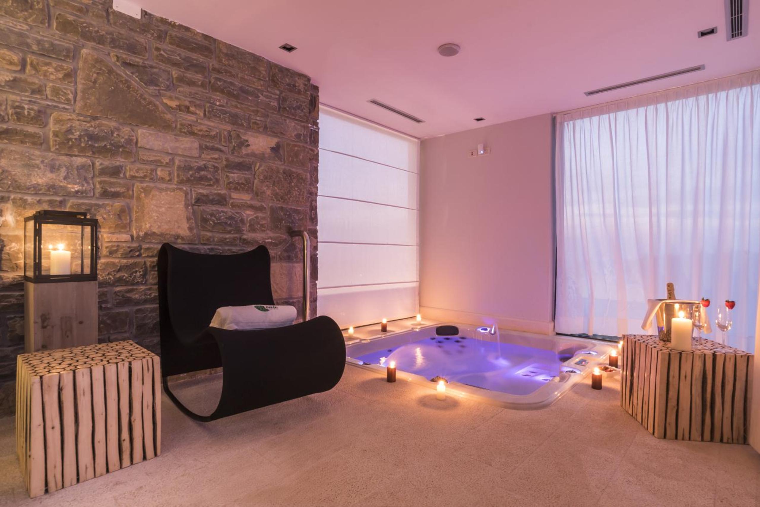 Residence Monte near Umag for 10 people with heated infinity pool, spa & play room view 2