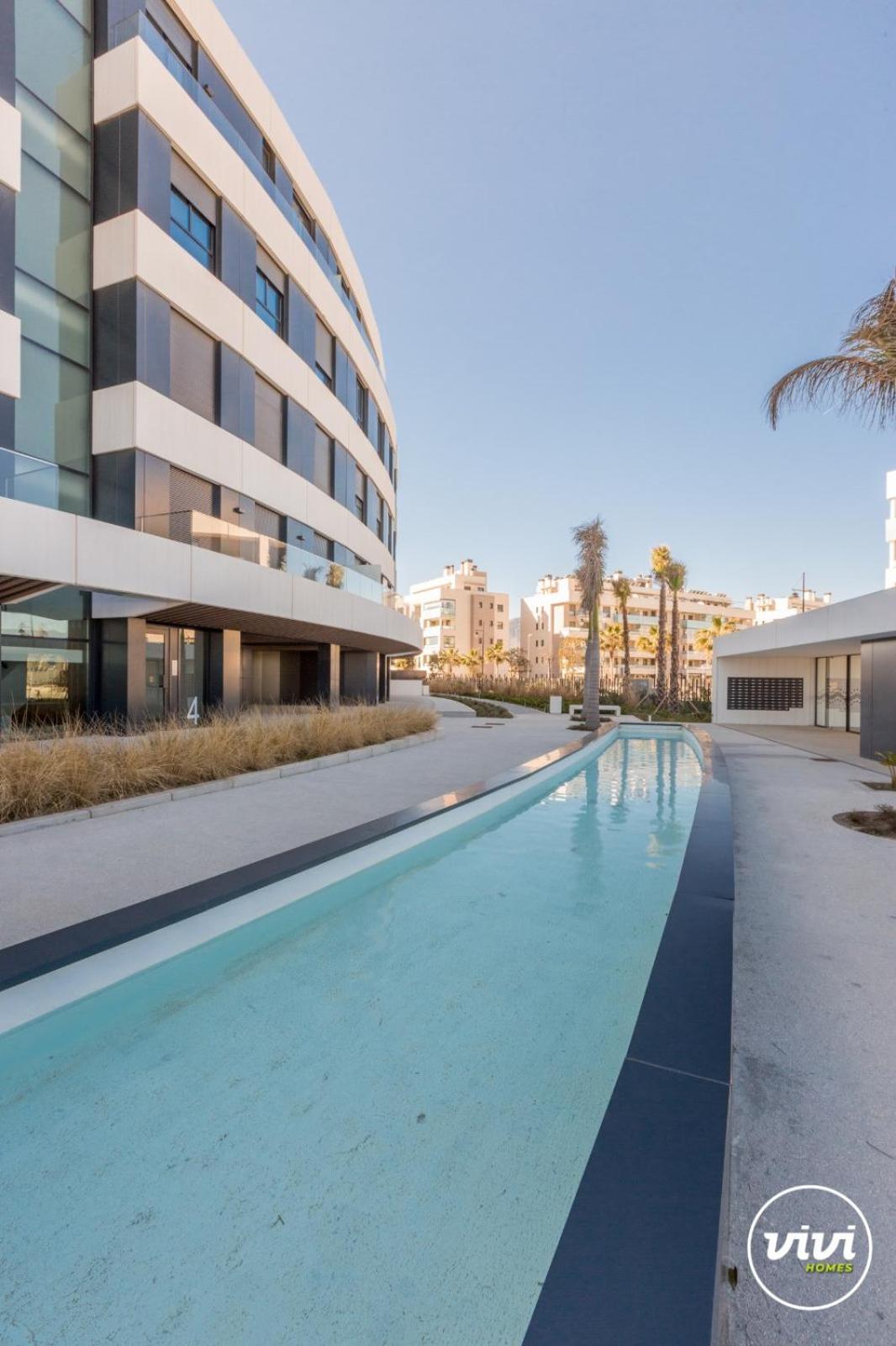 ViVi Homes - Bambu Pool, Gym, Sauna & Beach