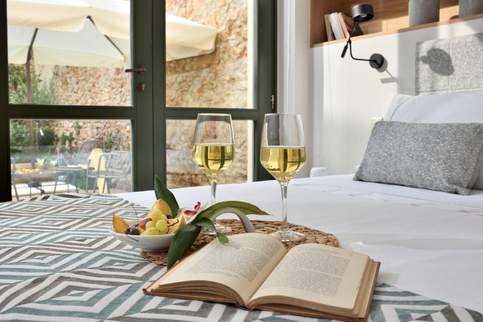 Magnificent Athens Villa 1 Bedroom Villa Aizen Garden View
