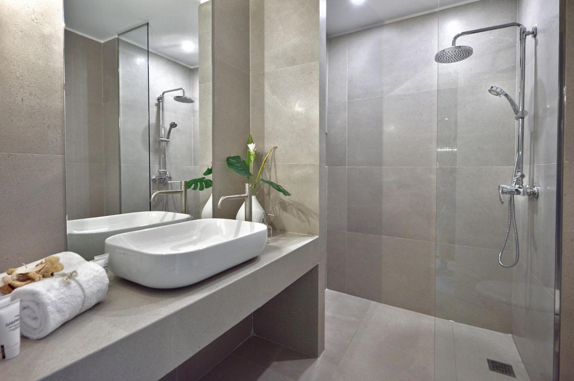 Magnificent Athens Villa 1 Bedroom Villa Aizen Garden View