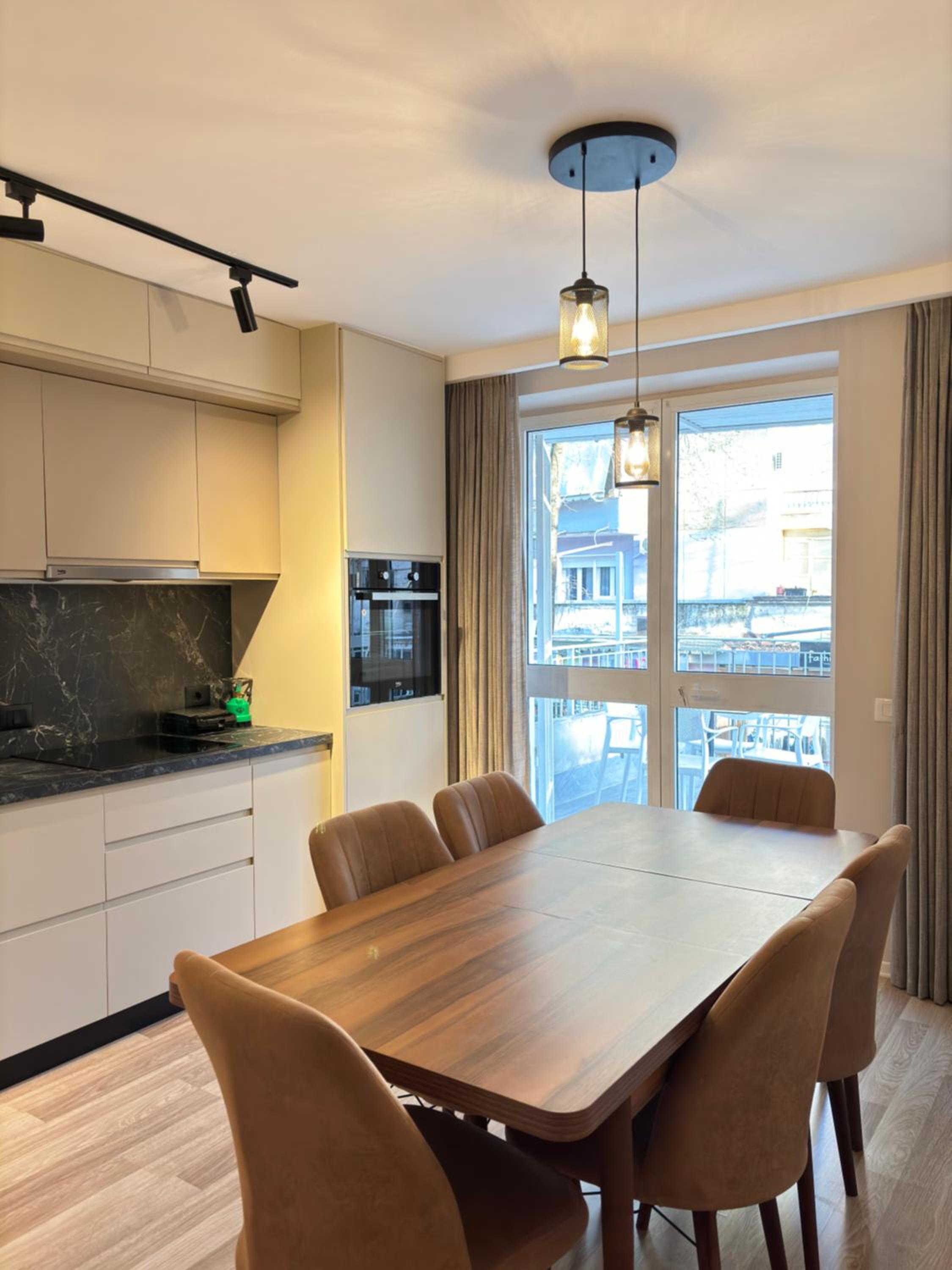 Spacious Fancy Apartment