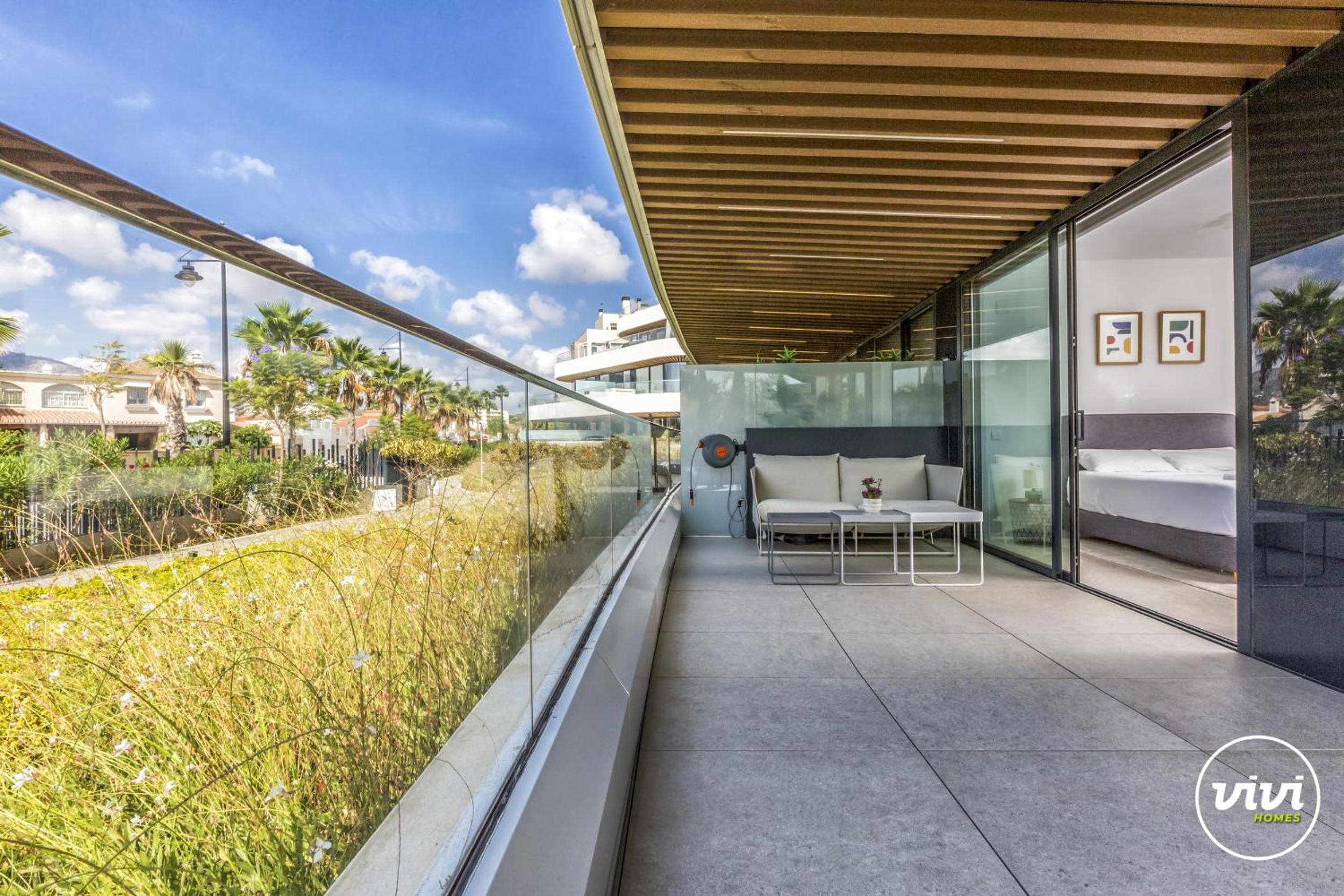 ViVi Homes - Galatea Pool, Gym, Sauna & Beach