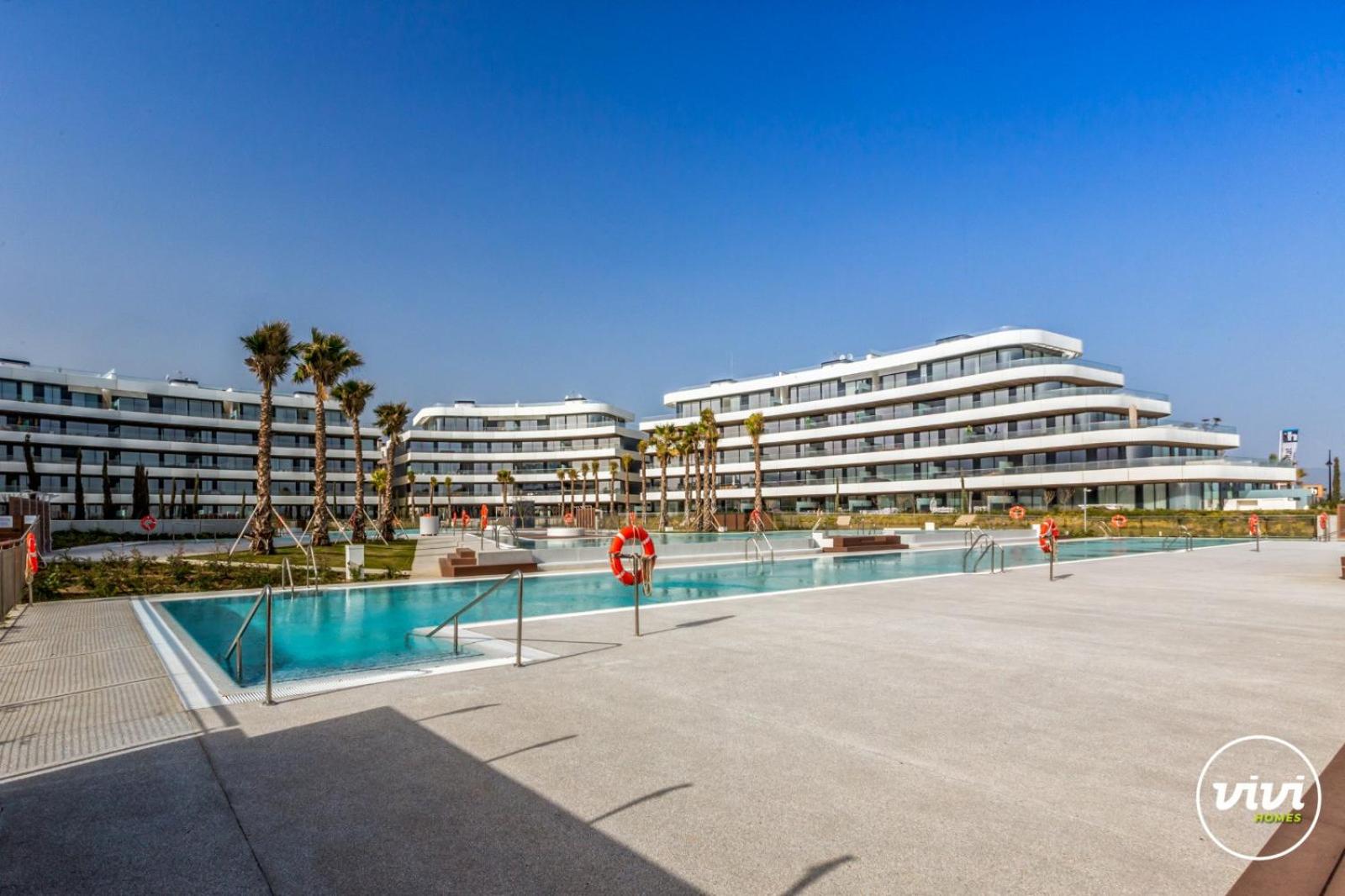 ViVi Homes - Galatea Pool, Gym, Sauna & Beach
