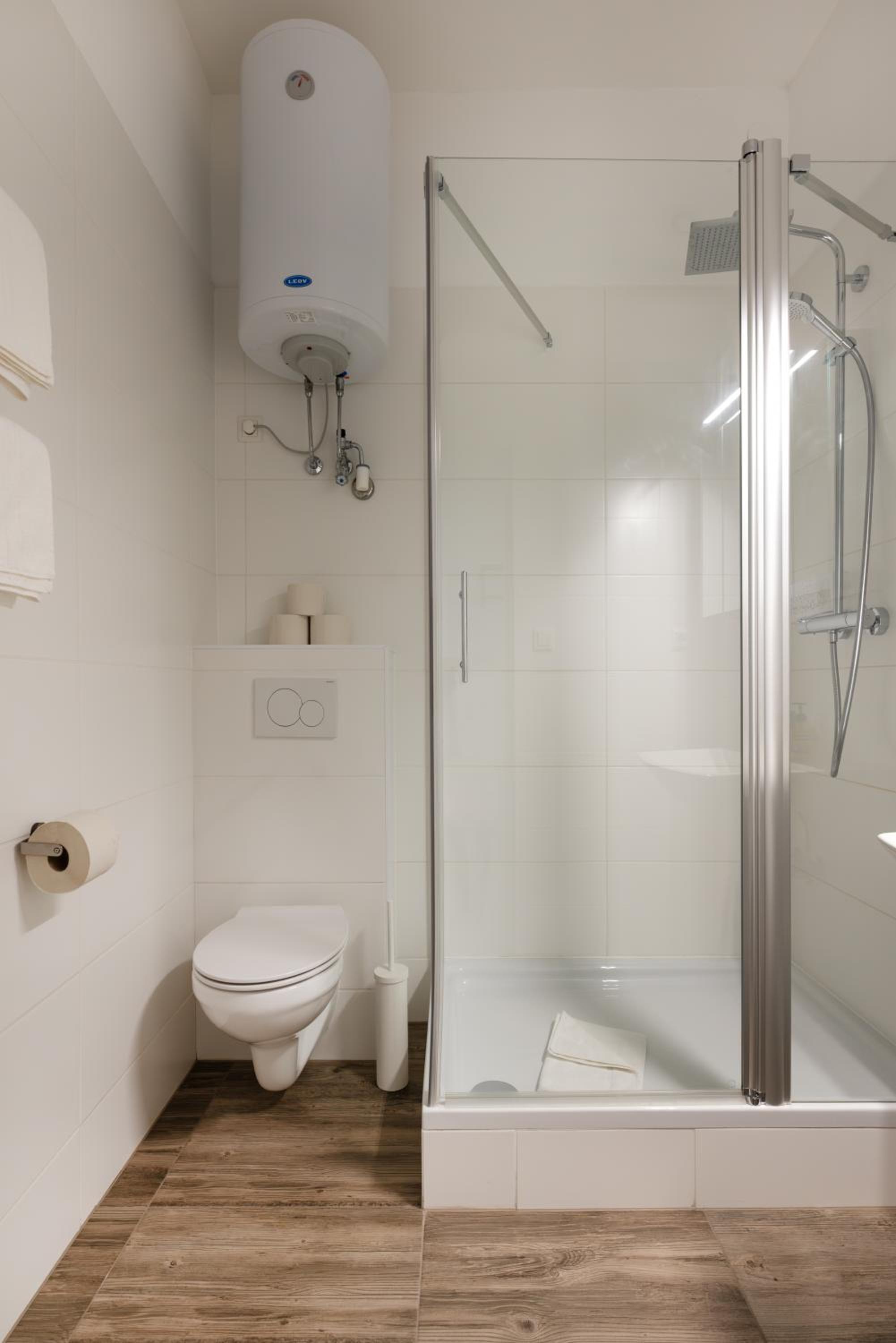Studio Apartment near University