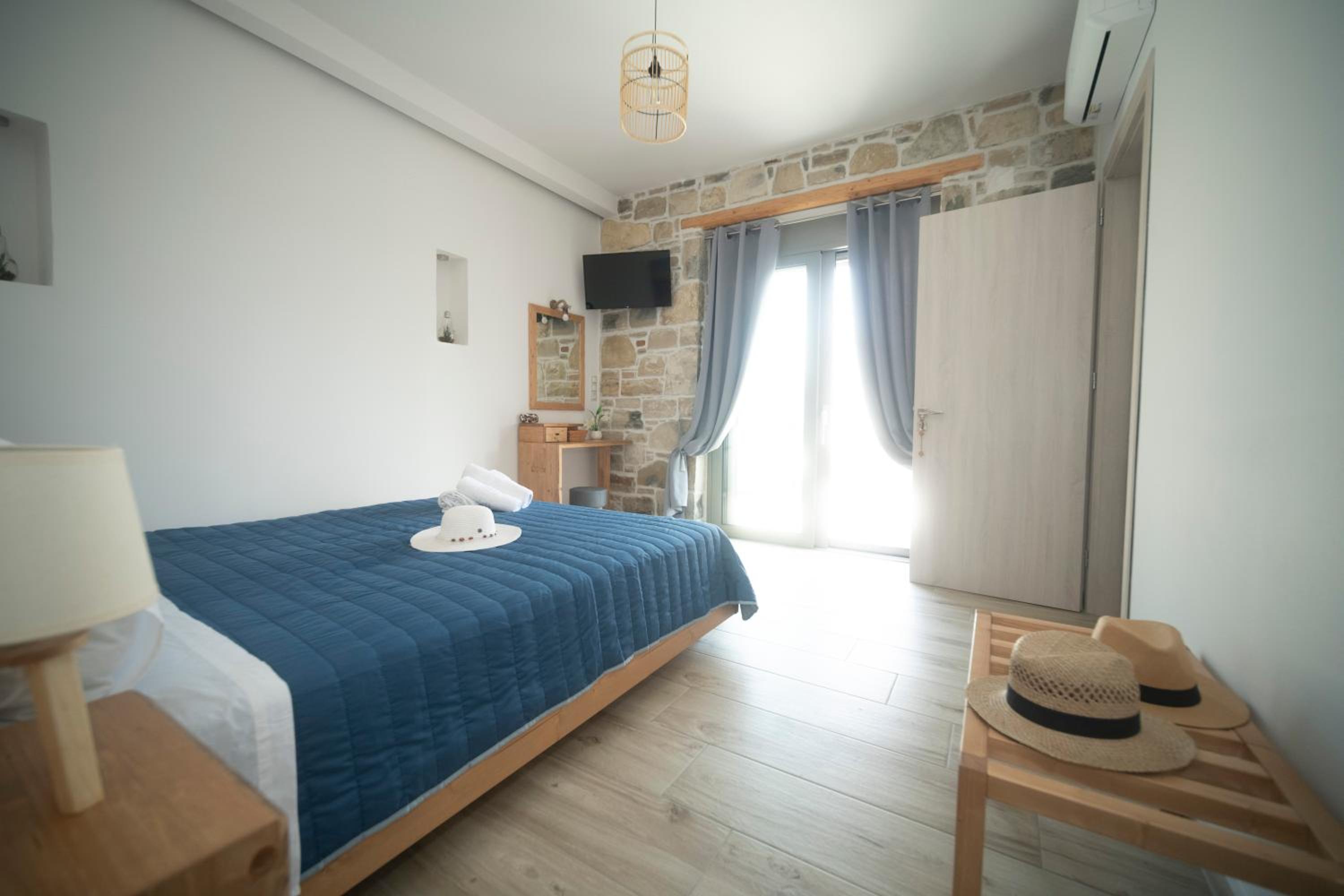Elixrysos Apartment 1 view 4