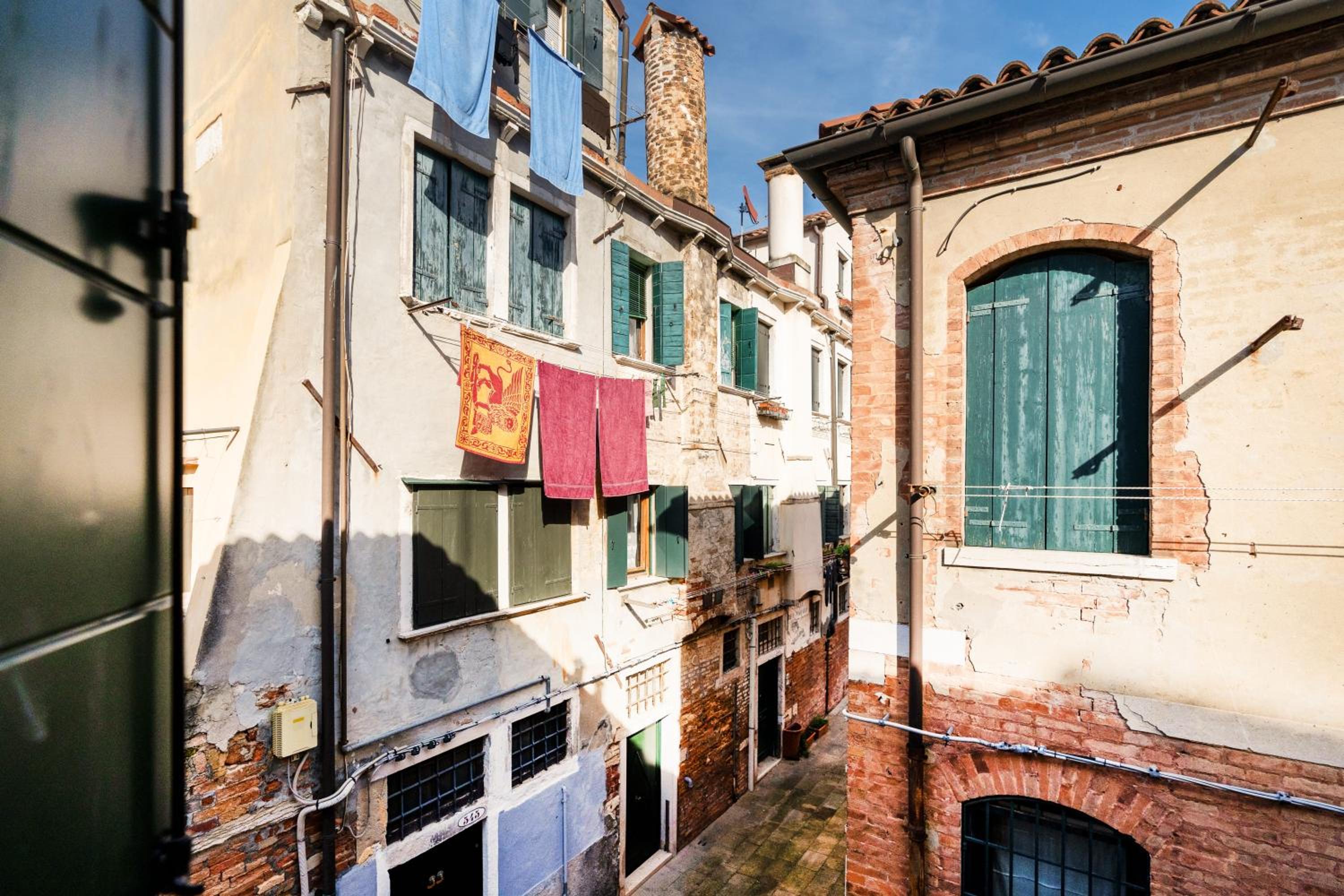 Appartamento di lusso con terrazza sull'acqua
