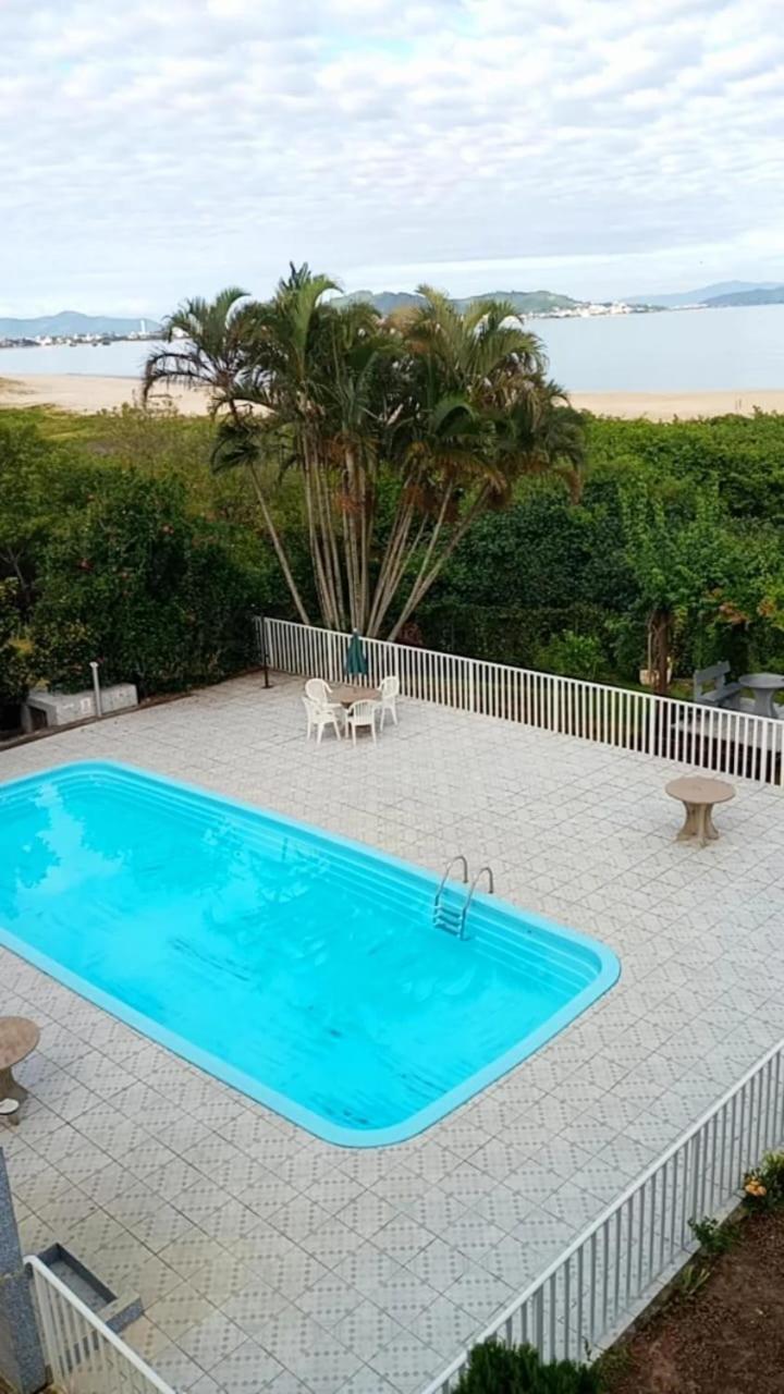 Costa Esmeralda