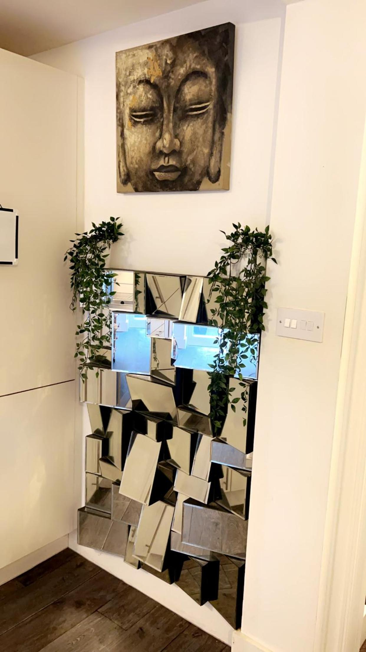 Deluxe Garden Apartment
