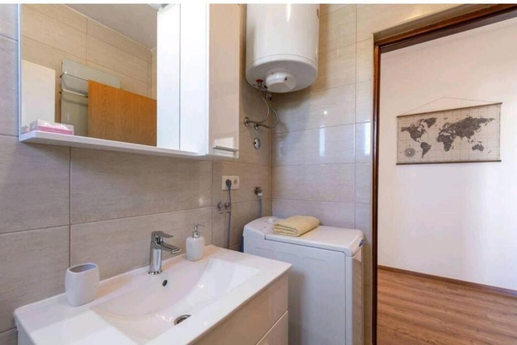 HOLIDAY HOME LUANA view 3