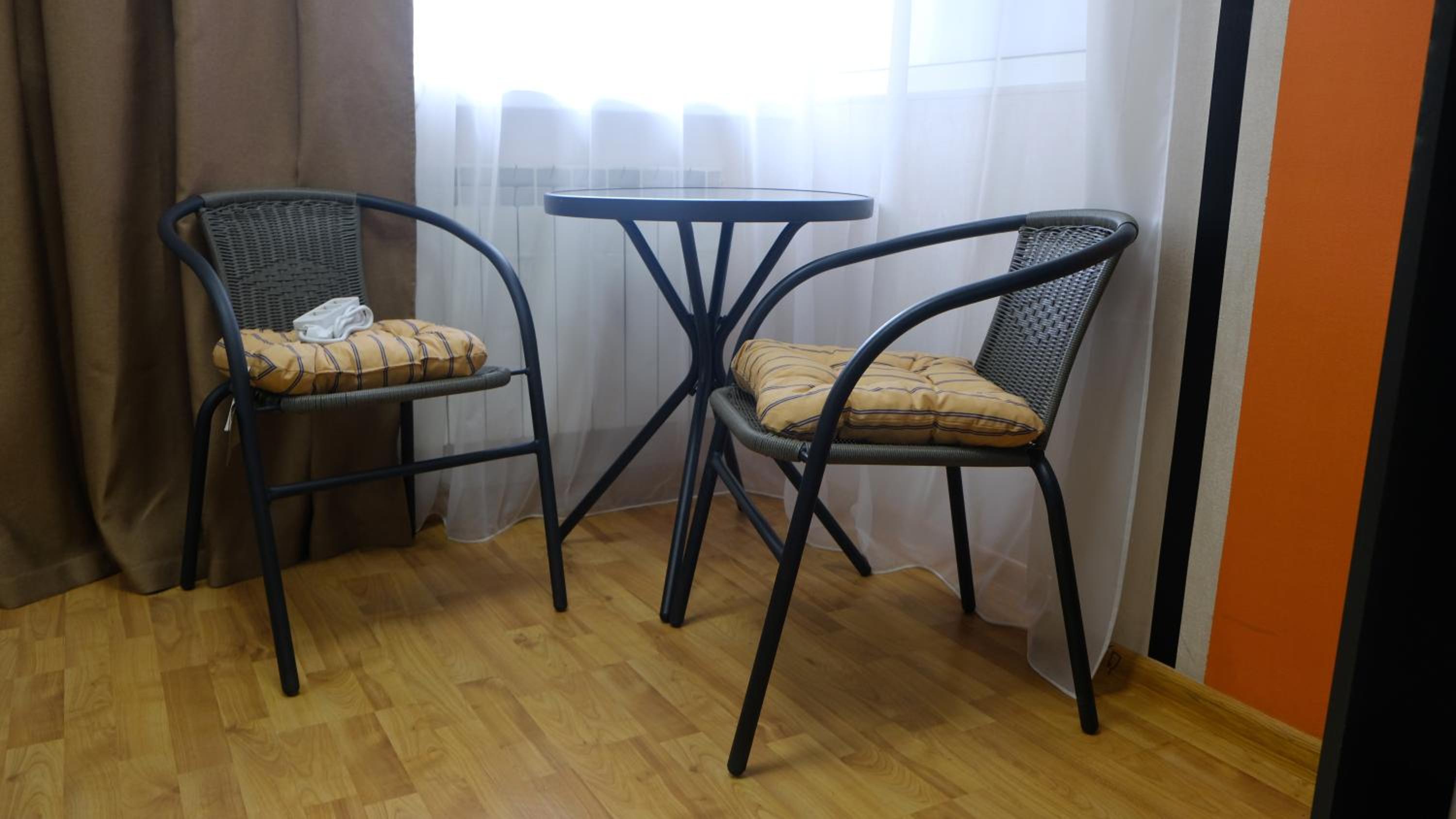 Photo 12