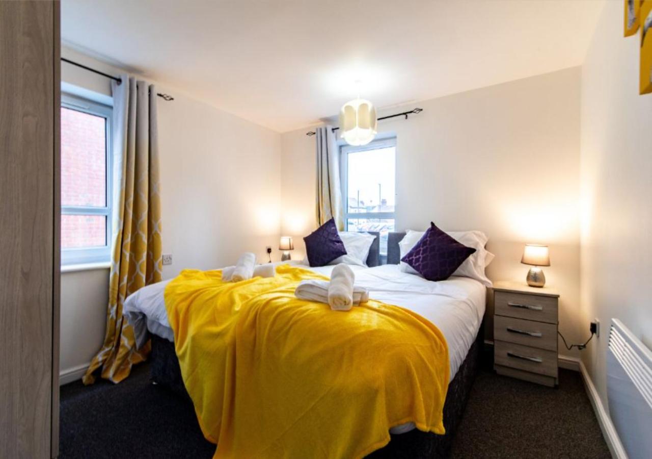 Coventry City Gem Stylish 1BR with Parking Near Uni & FarGo view 5