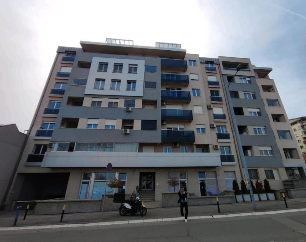 Ada Luxury Apartment