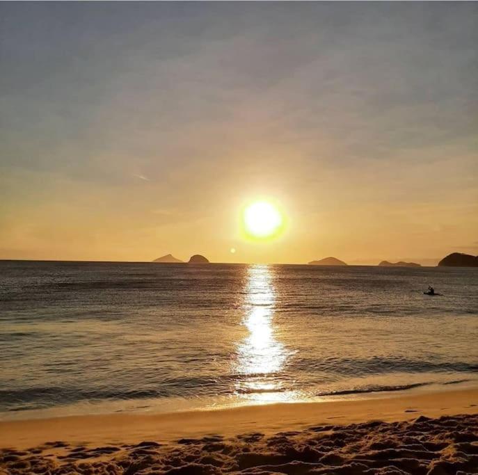 Casa de condomínio 900m da Praia de Boiçucanga