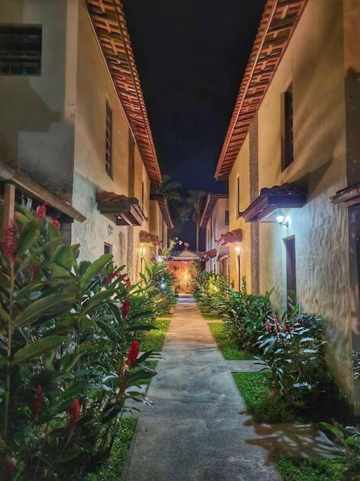 Casa de condomínio 900m da Praia de Boiçucanga