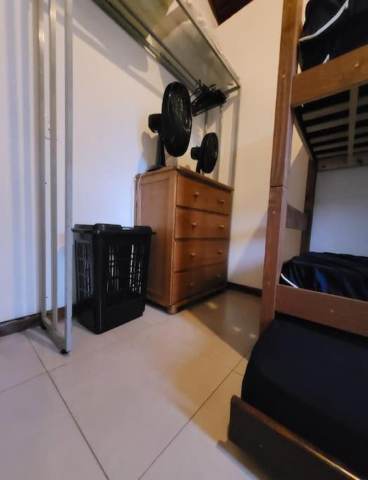 Casa de condomínio 900m da Praia de Boiçucanga