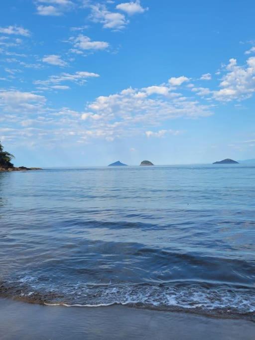Casa de condomínio 900m da Praia de Boiçucanga