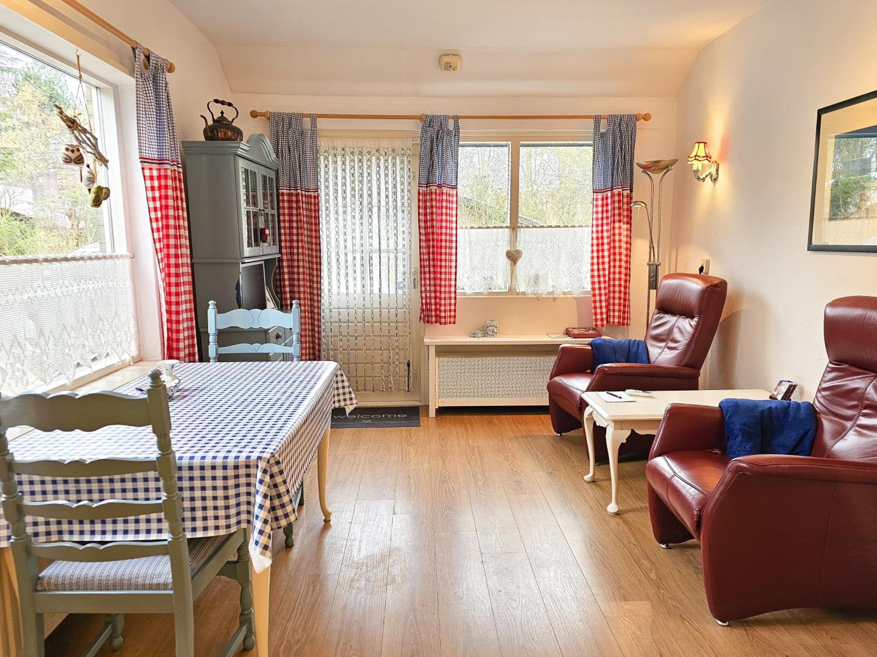 Vakantiewoning 'Villa Asterlaan' OK36 view 2