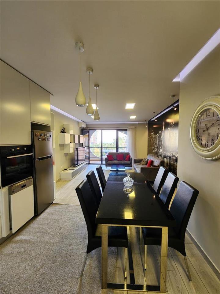 Rrapi Seaview Penthouse - by EKA Luxury Apartments