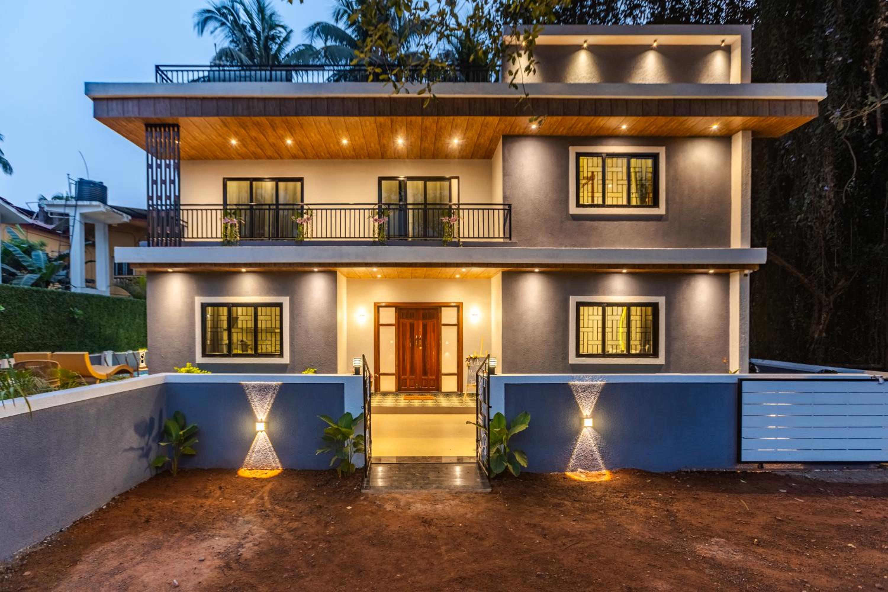 House Of Josma By There4You Tourism 200mts from Candolim Beach Private Swimming Pool and Jacuzzi view 2