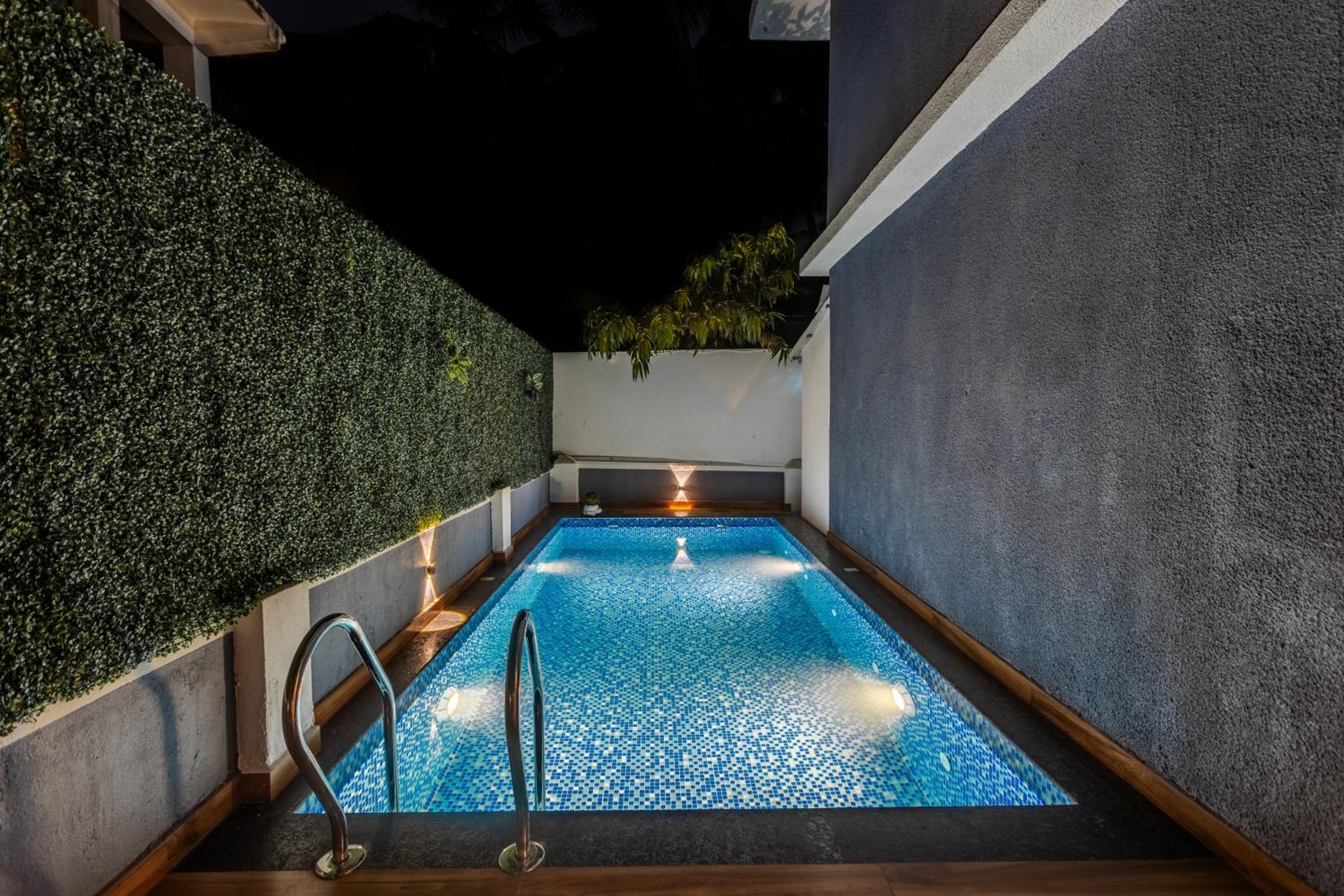 House Of Josma By There4You Tourism 200mts from Candolim Beach Private Swimming Pool and Jacuzzi view 4