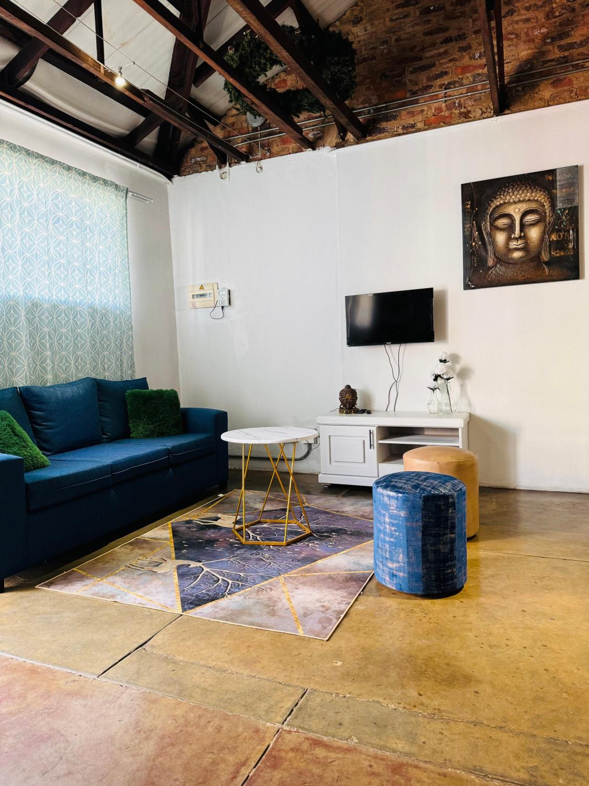 2 bedrooms, 2 bathrooms apartment in Maboneng with Unlimited WiFi