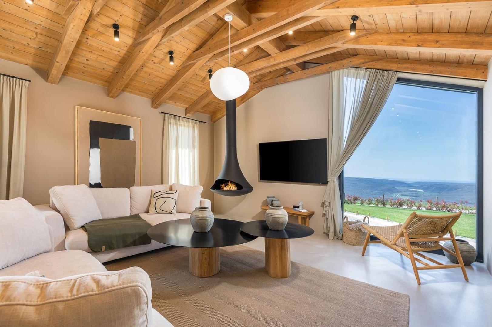 Villa Rea by Villsy - with private pool, sauna and jacuzzi view 3