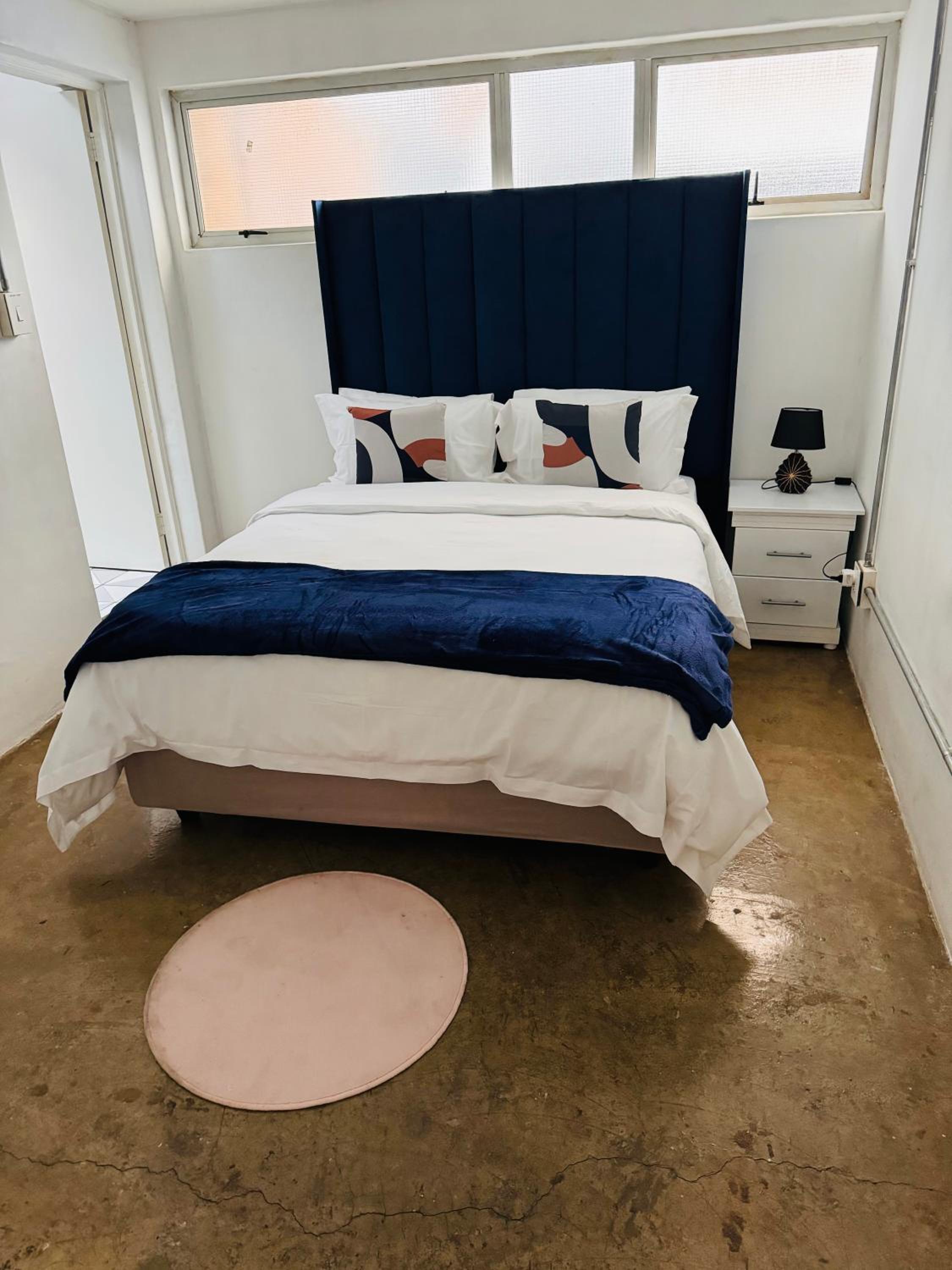 2 bedrooms, 2 bathrooms apartment in Maboneng with Unlimited WiFi