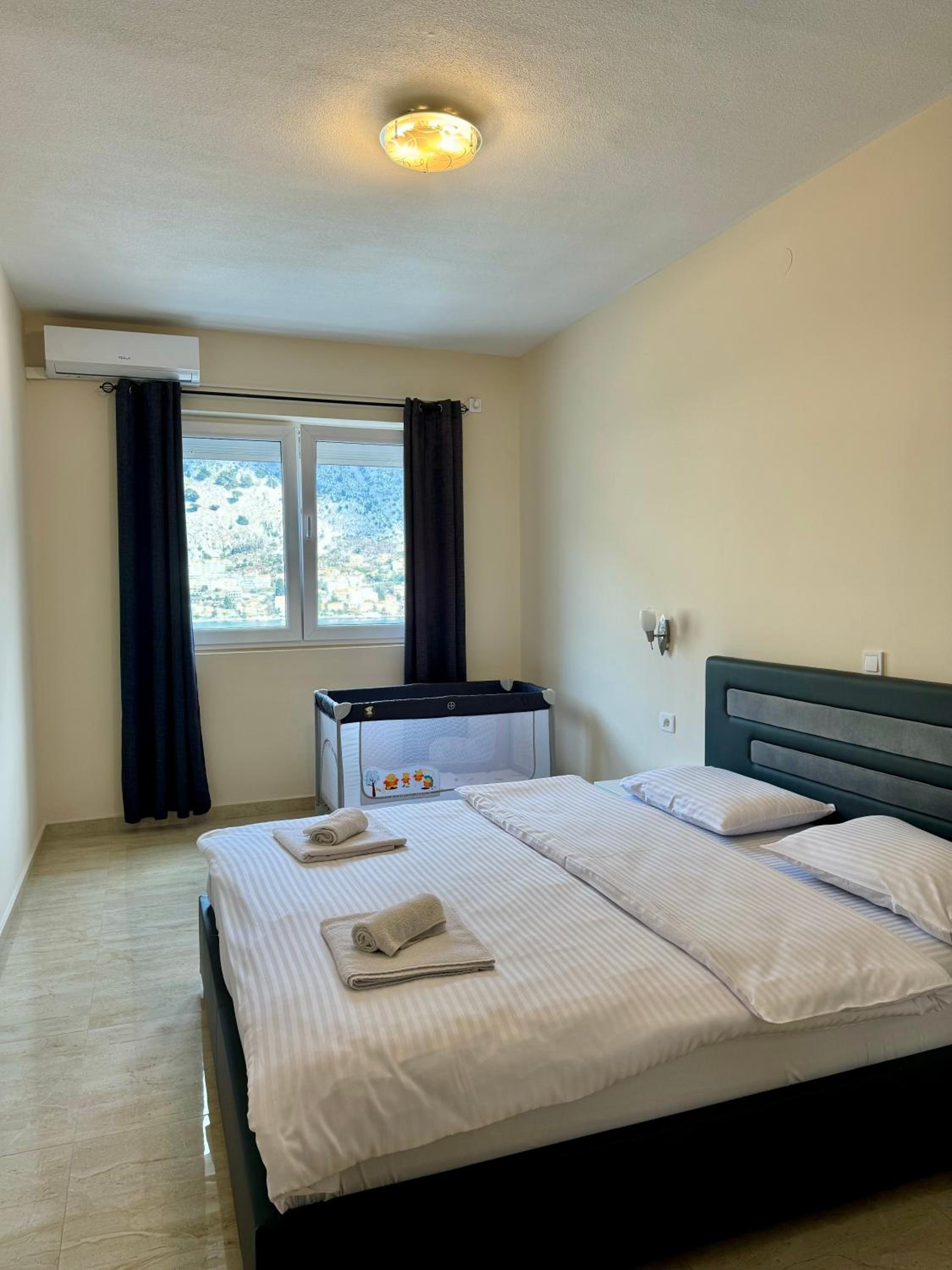 Apartments Seaview Estate Radovic view 5