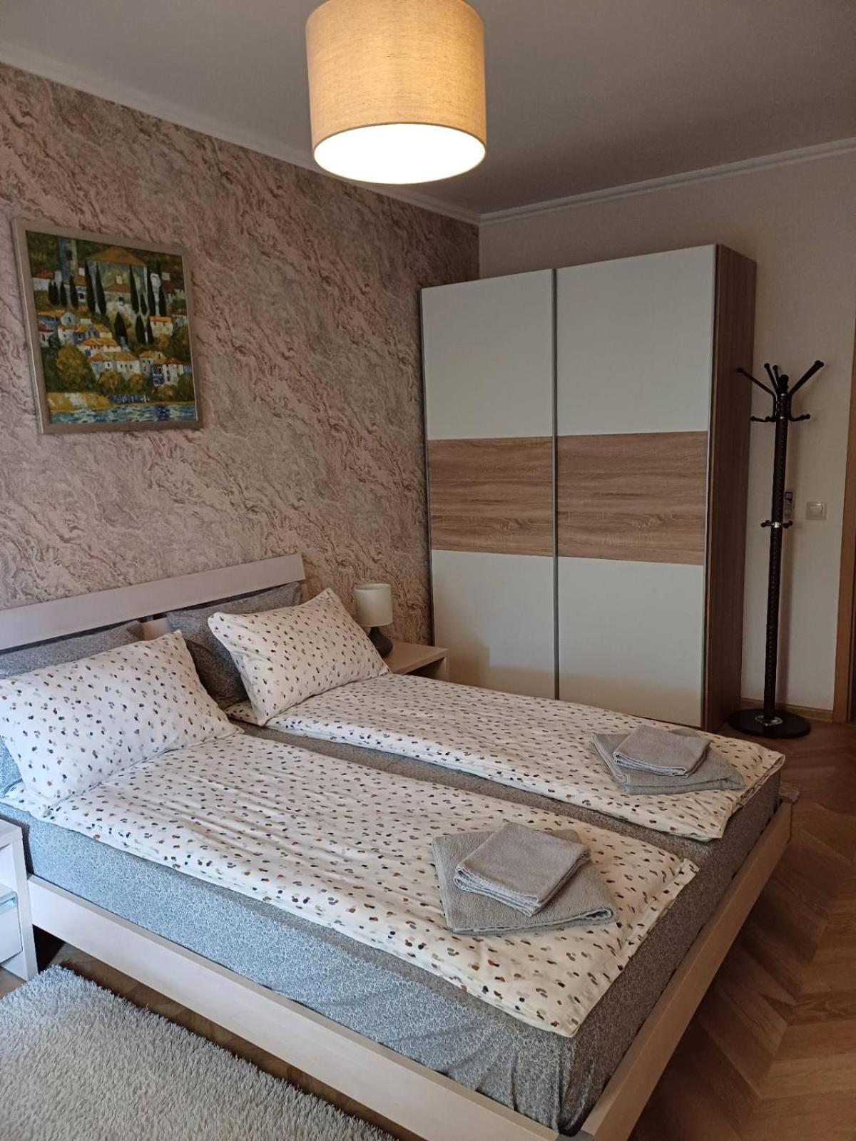 Lighthouse 1bedroom GeC apartment 203 view 2