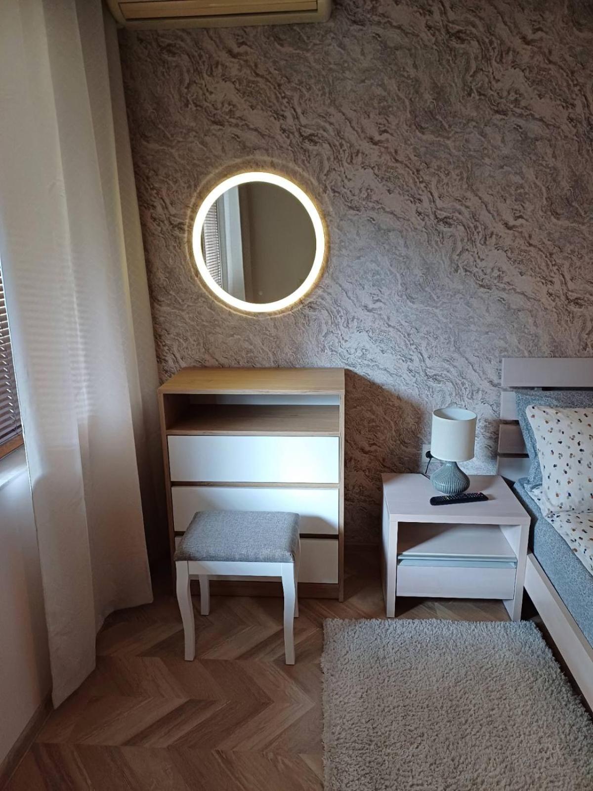 Lighthouse 1bedroom GeC apartment 203 view 3